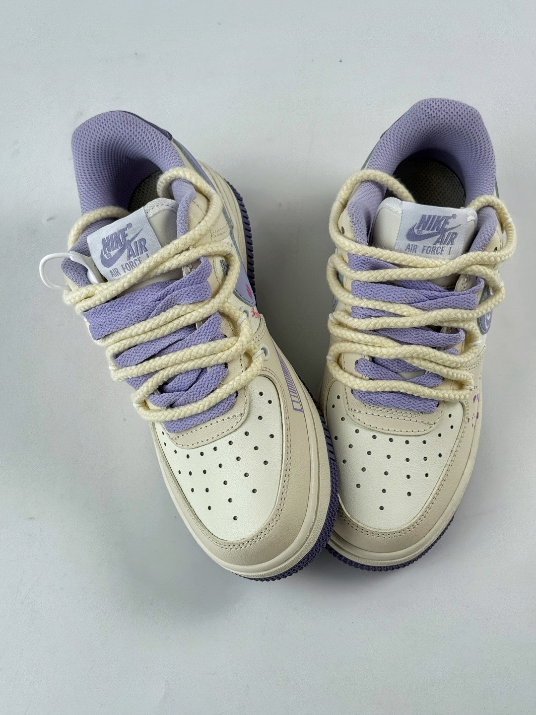220 Nike Air Force 1 Low 07 米白紫涂鸦绑带 BD7701-220