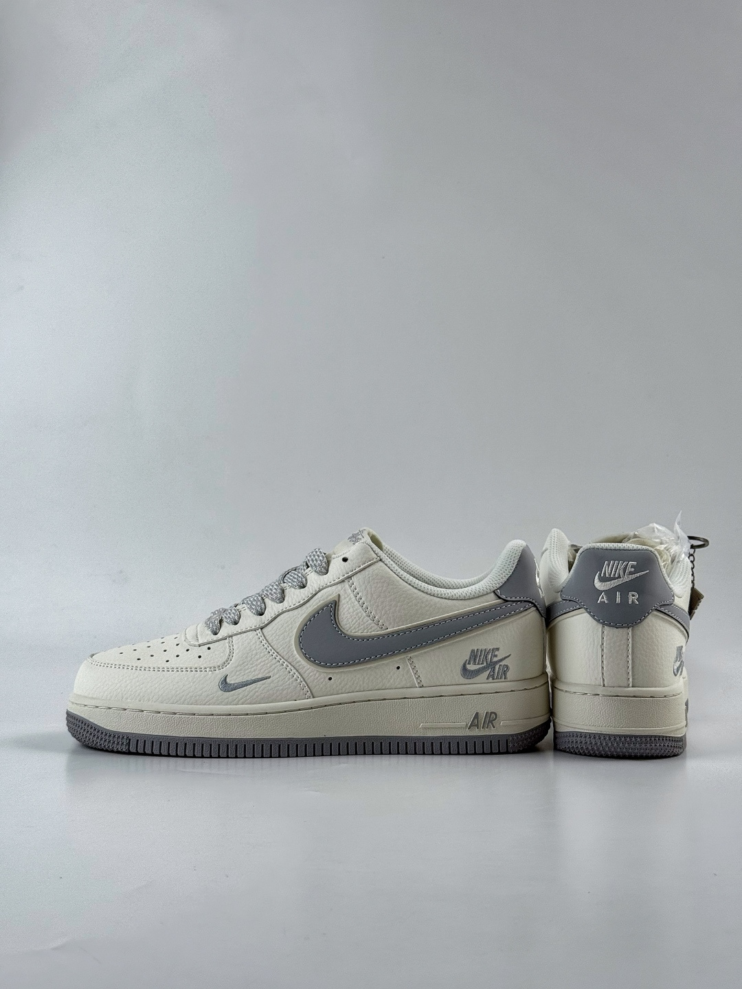 220 Nike Air Force 1 Low 07 x NIKE 白灰小勾满天星 CS5288-041