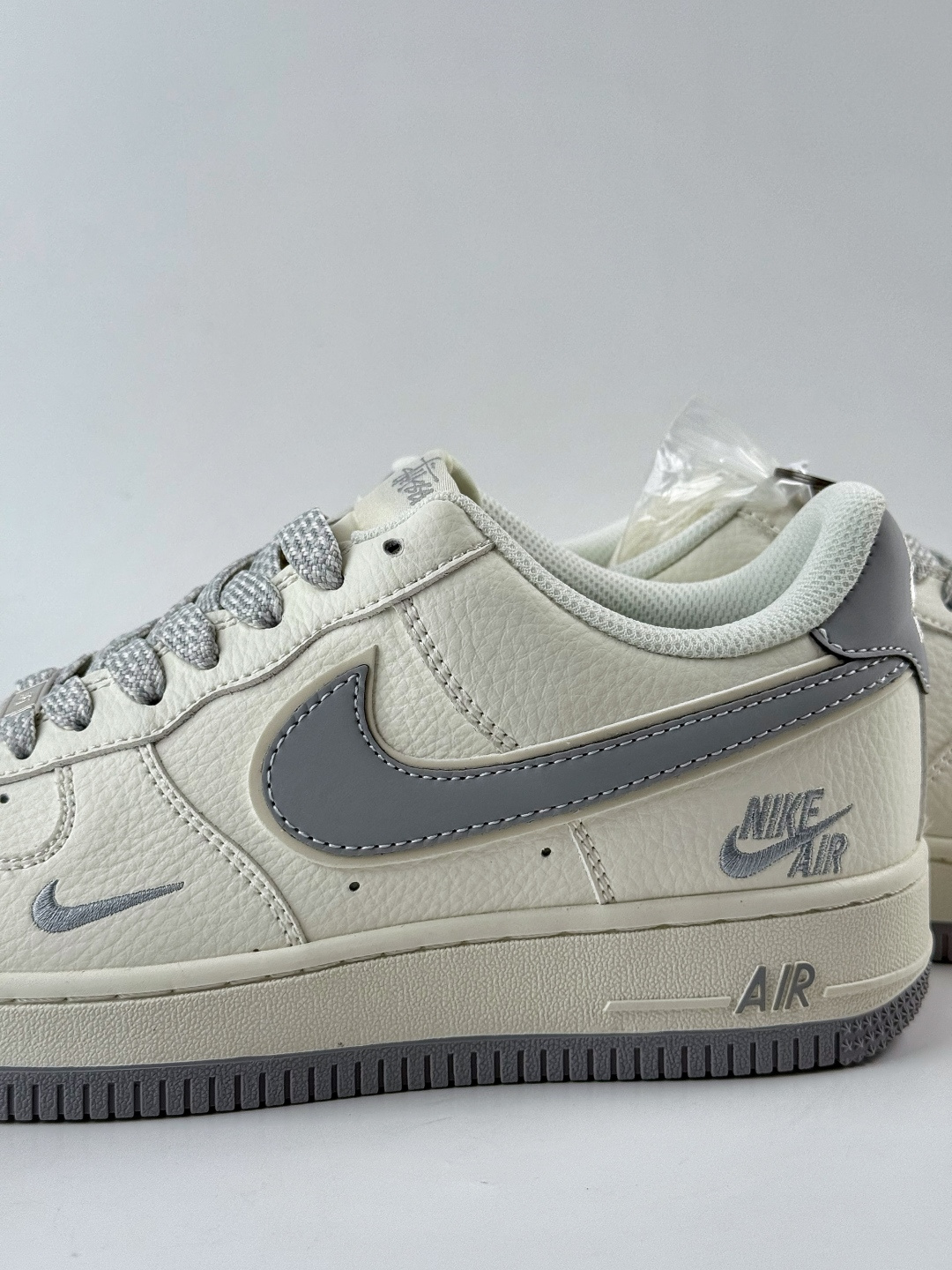 220 Nike Air Force 1 Low 07 x NIKE 白灰小勾满天星 CS5288-041