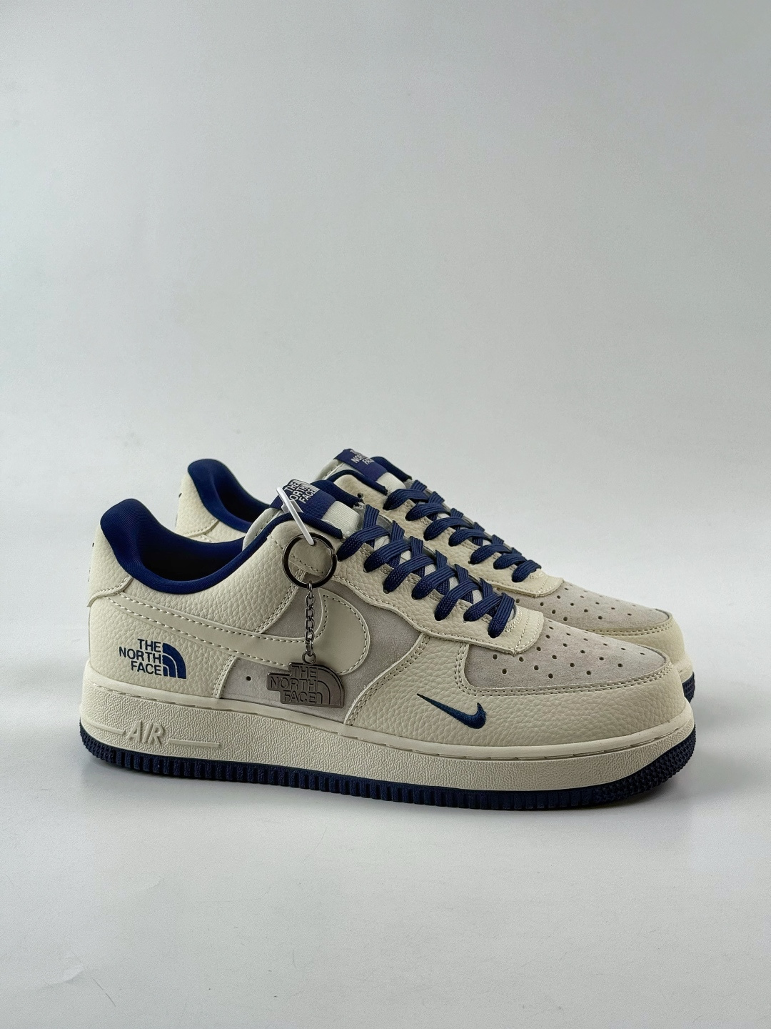 210 Nike Air Force 1 Low 07 x The North Face 白蓝小勾 DF0188-107