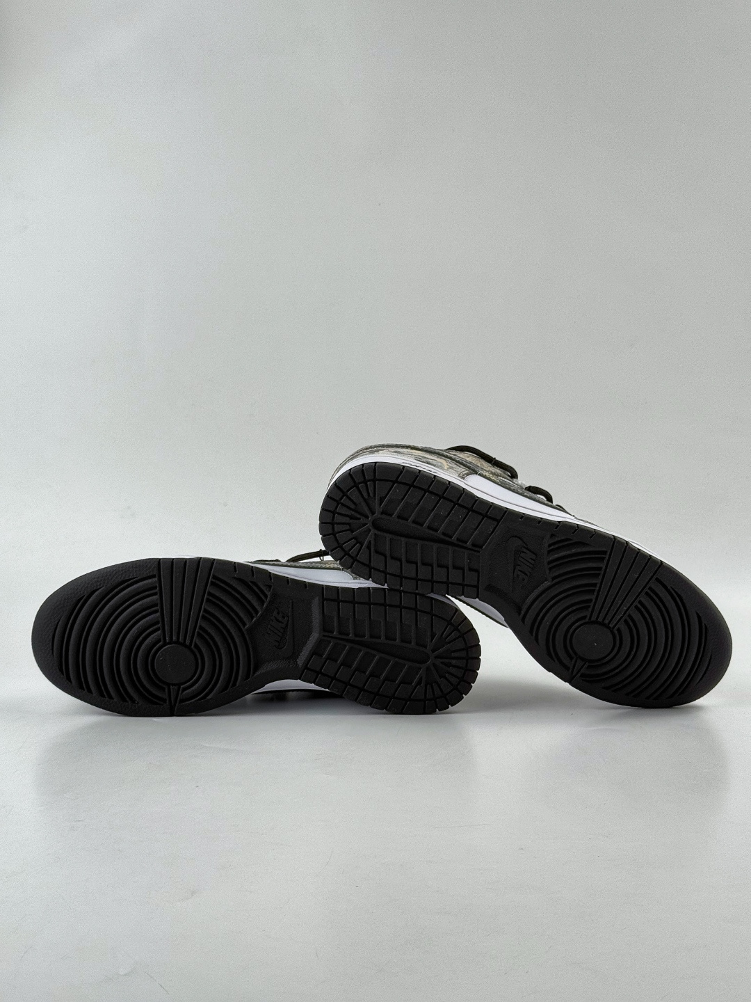 230 Nike SB Dunk Low 淘金热 黑白金 HF5441-100