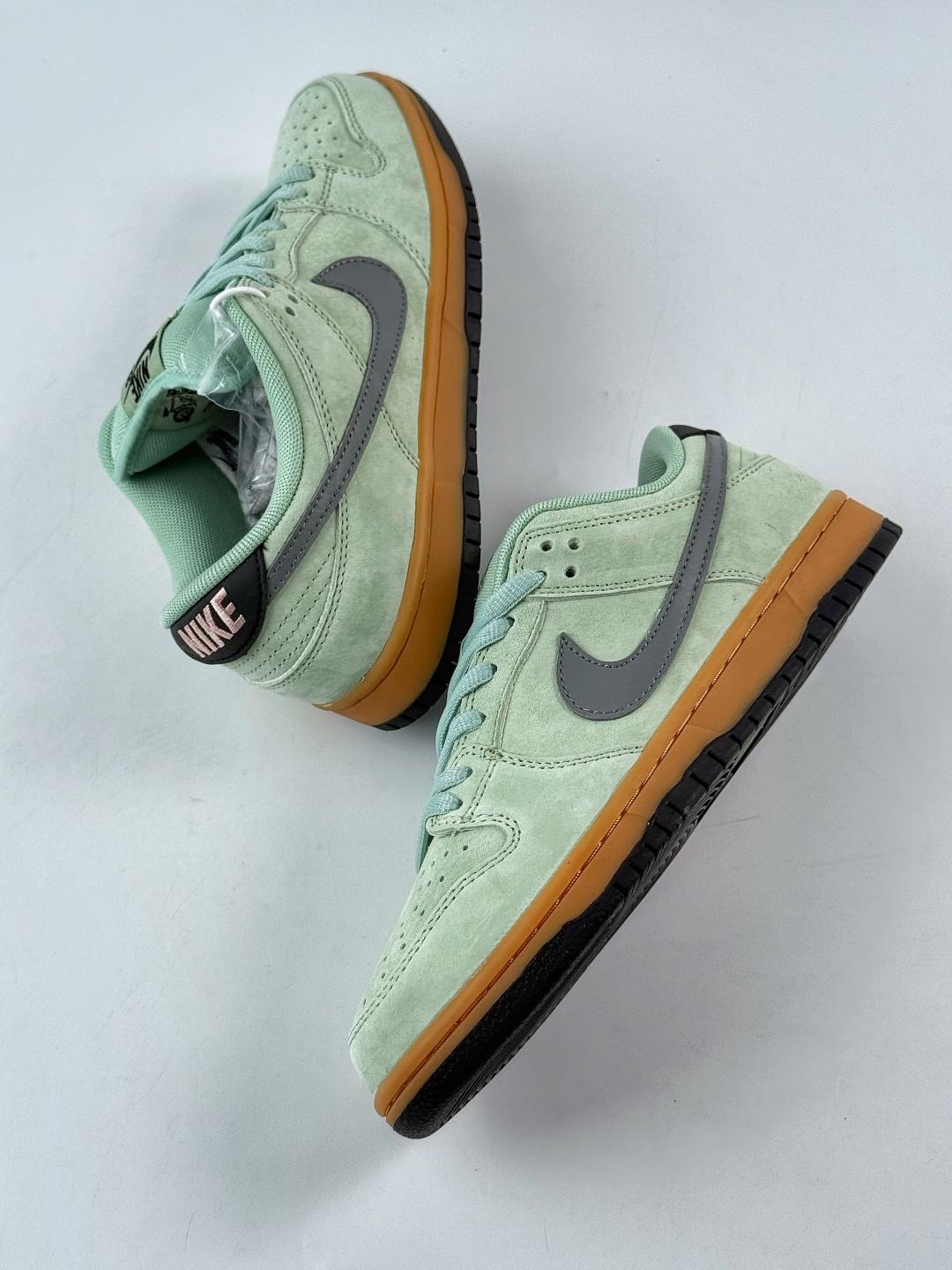 160 Nike SB Dunk Low “Verdugo Mountain” 绿灰 HQ1626-300