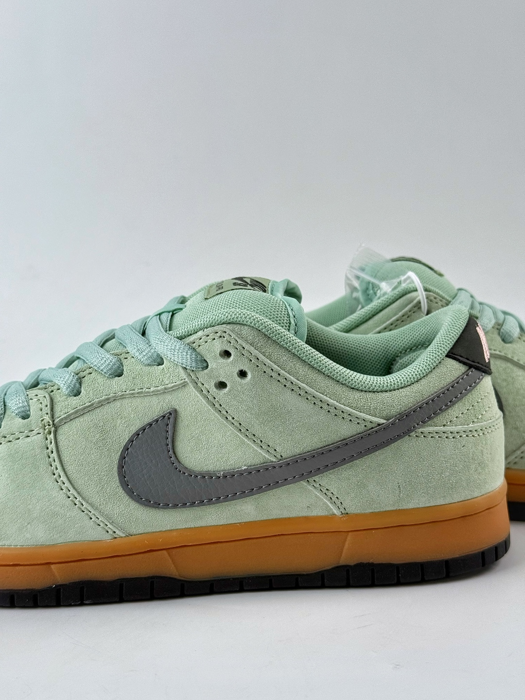160 Nike SB Dunk Low “Verdugo Mountain” 绿灰 HQ1626-300