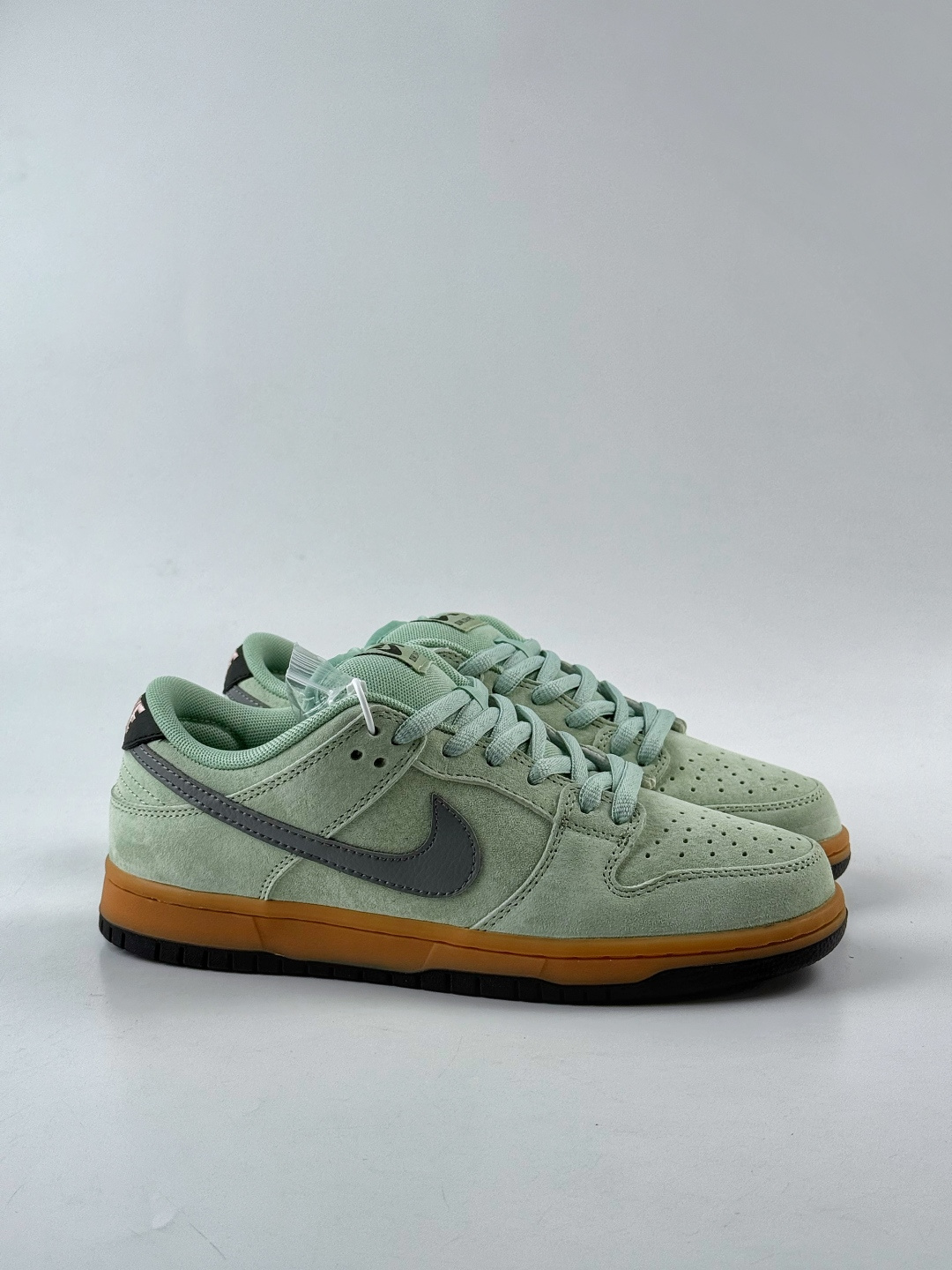 160 Nike SB Dunk Low “Verdugo Mountain” 绿灰 HQ1626-300
