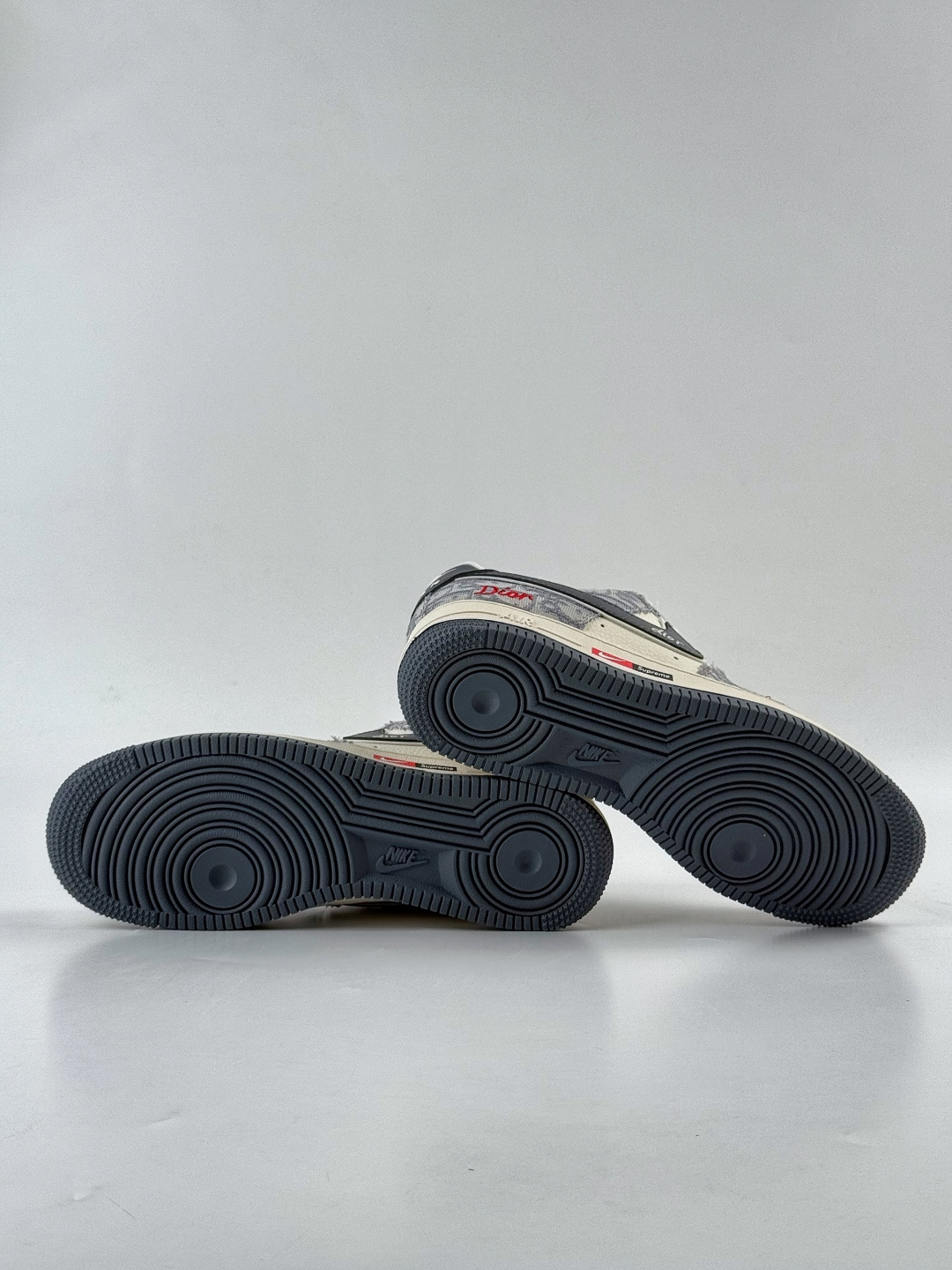 210 Nike Air Force 1 Low 07 x DIOR 灰白小勾 MZ9588-807