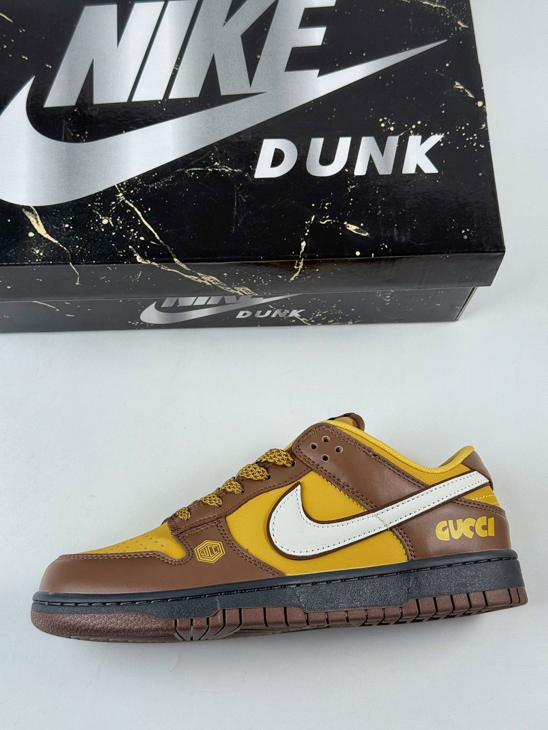 230 Nike SB Dunk Low x GUCCI 棕黄满天星 DJ1988-001