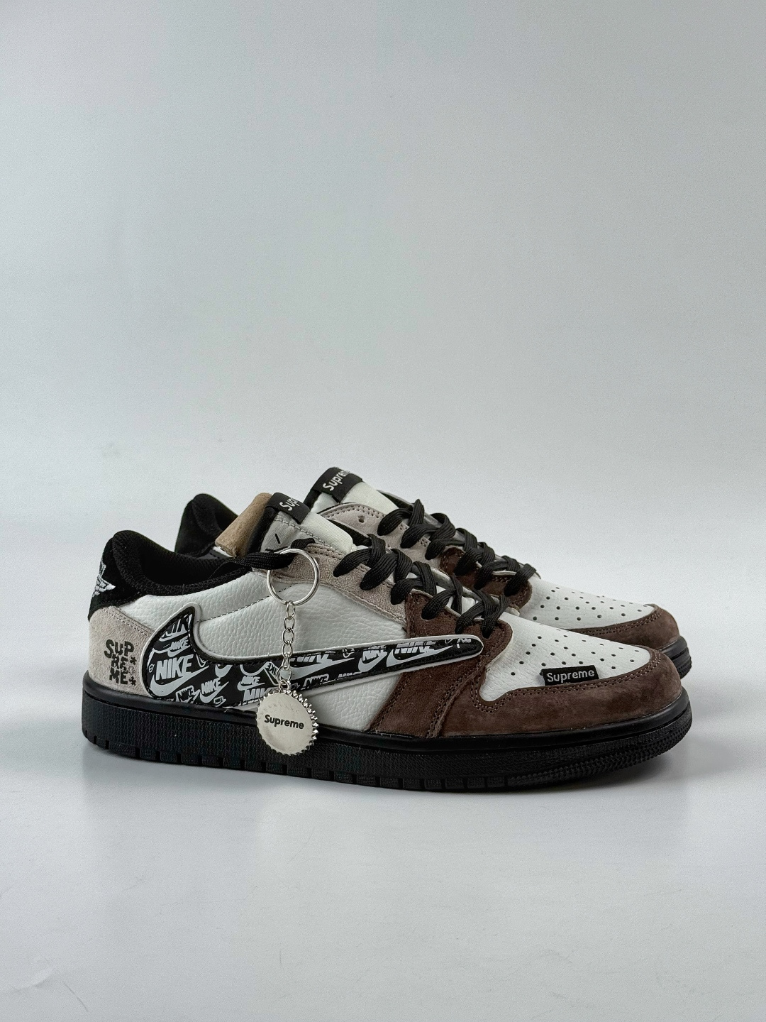 230 Travis Scott x Nike Air Jordan 1 Low x Supreme Air Jordan 1 Low 反转棕白倒钩 DZ5899-032