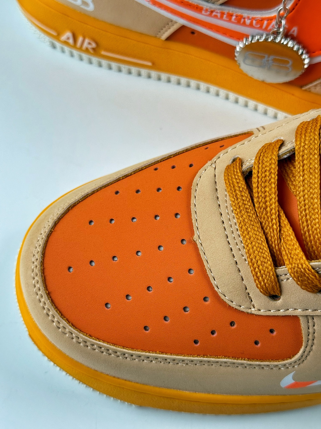 220 Nike Air Force 1 Low 07 x Balenciaga 米橙小勾 SY1388-002