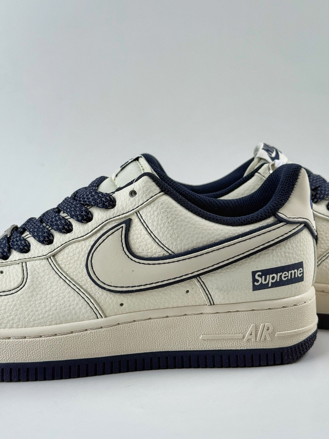 210 Nike Air Force 1 Low 07 x Superme 白蓝满天星 SM6668-113