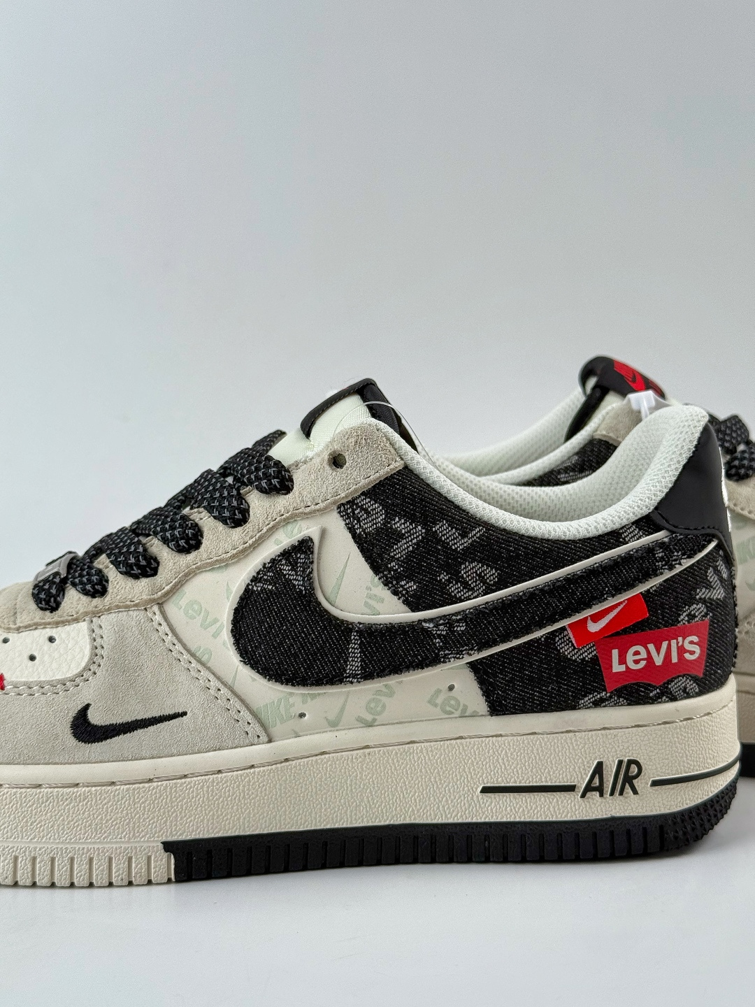 210 Nike Air Force 1 Low 07 x LEVIS 灰白黑牛仔小勾满天星 MZ9588-800