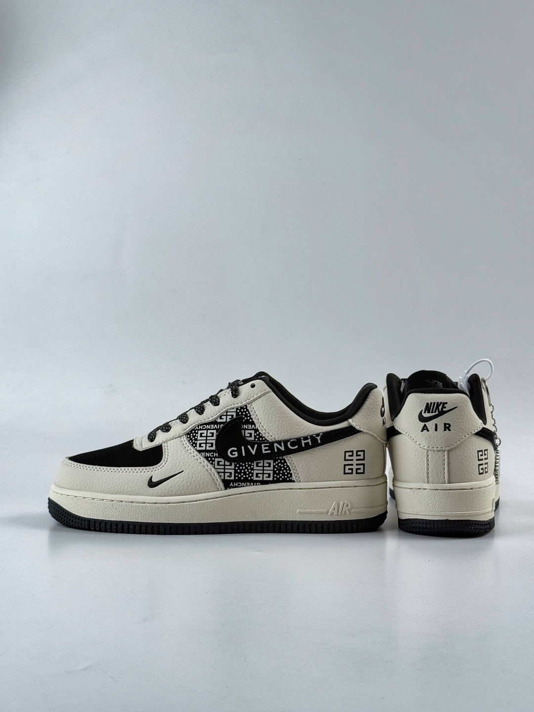 210 Nike Air Force 1 Low 07 x GIVENCHY 白黑小勾满天星 KJ1688-021