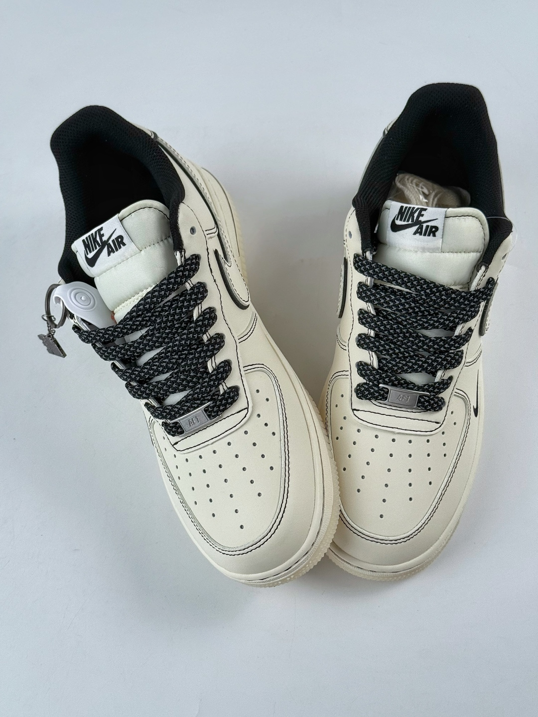 210 Nike Air Force 1 Low 07 x NIKE 白黑小勾满天星 SM6668-115