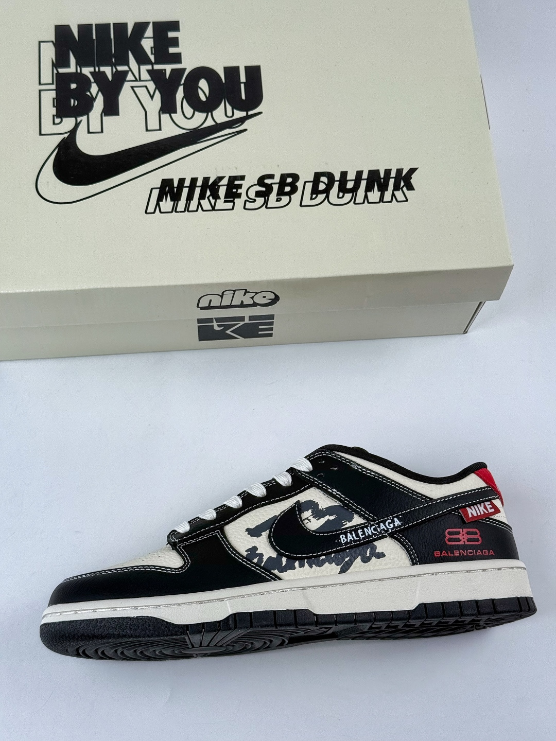 230 NIKE SB Dunk Low RETRO x Balenciaga 黑白 DS6608-016