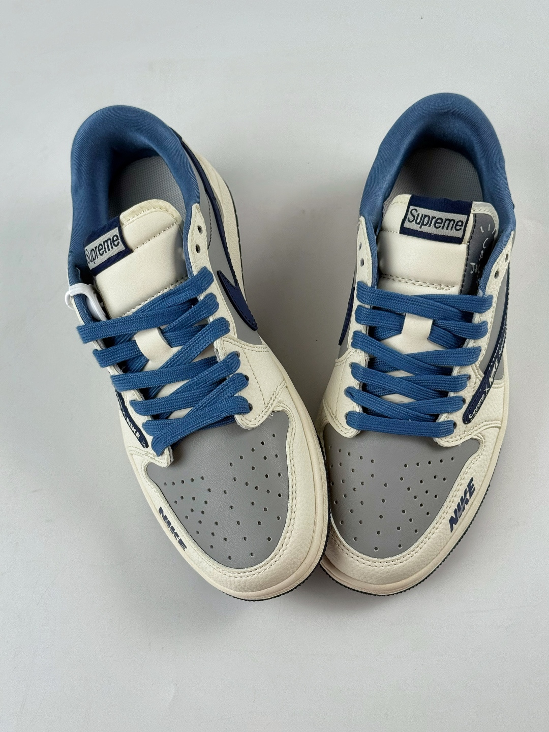 230 Travis Scott x Nike Air Jordan 1 Low x Superme Air Jordan 1 Low 反转白灰蓝倒钩 XD0798-309