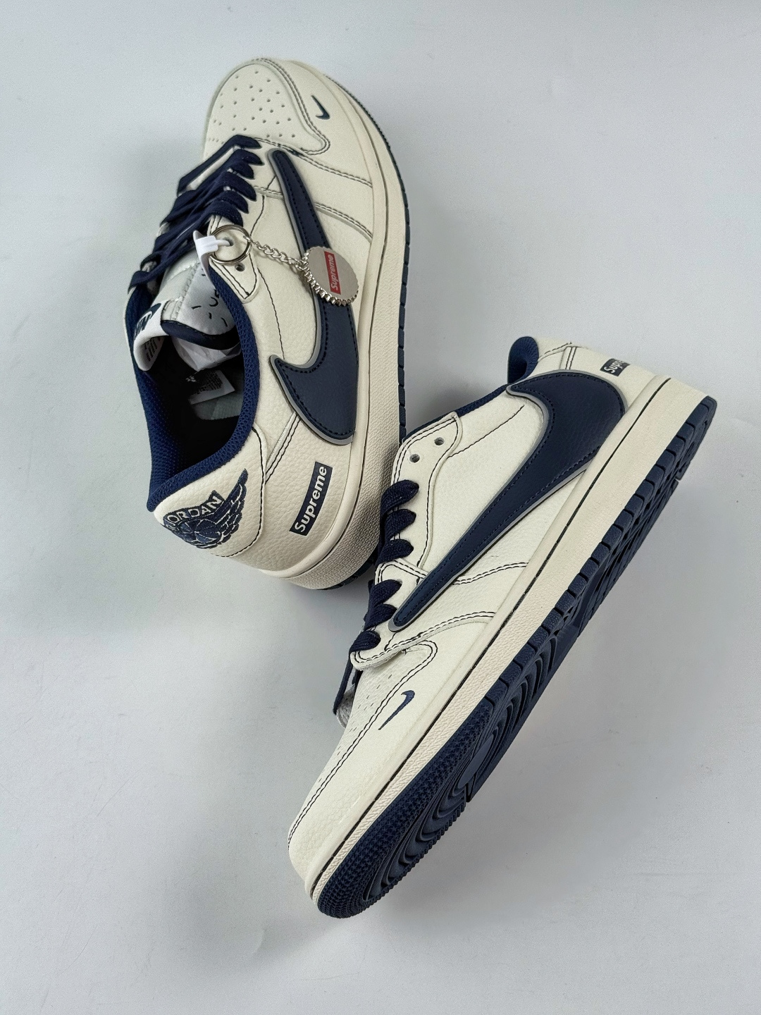 230 Travis Scott x Nike Air Jordan 1 Low x Supreme Air Jordan 1 Low 反转白蓝小勾倒钩 纯原版本 XX3168-217