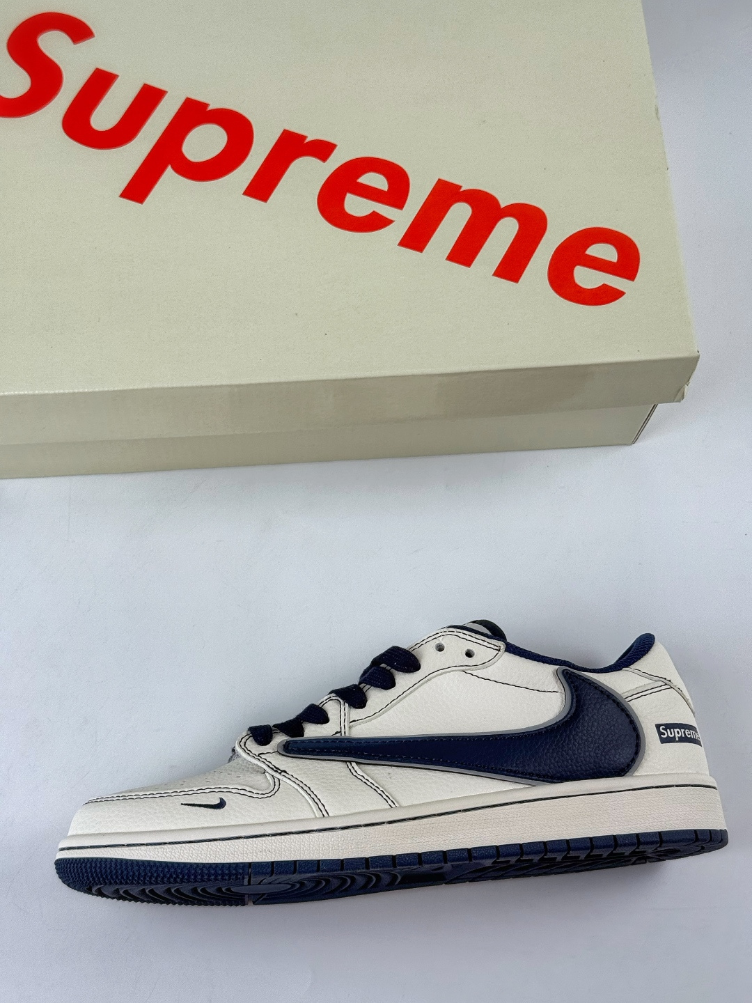 230 Travis Scott x Nike Air Jordan 1 Low x Supreme Air Jordan 1 Low 反转白蓝小勾倒钩 纯原版本 XX3168-217