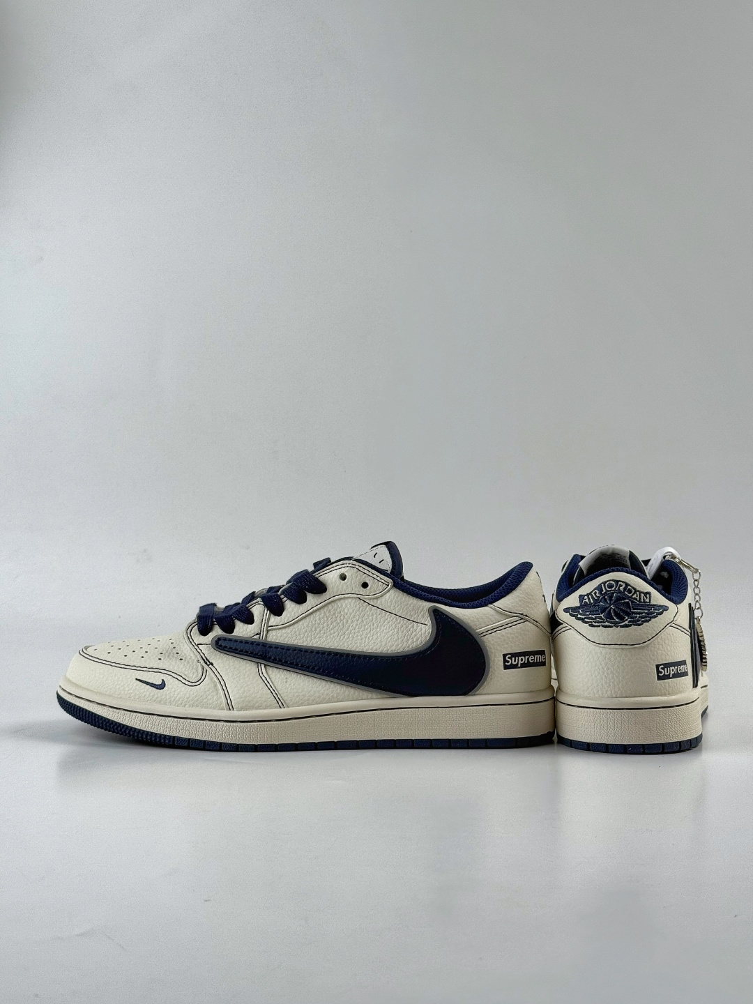 230 Travis Scott x Nike Air Jordan 1 Low x Supreme Air Jordan 1 Low 反转白蓝小勾倒钩 纯原版本 XX3168-217