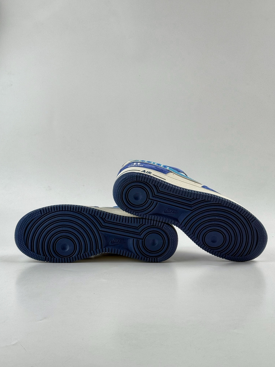 220 Nike Air Force 1 Low 07 x UNDEFEATED 蓝白小勾 SY1388-003