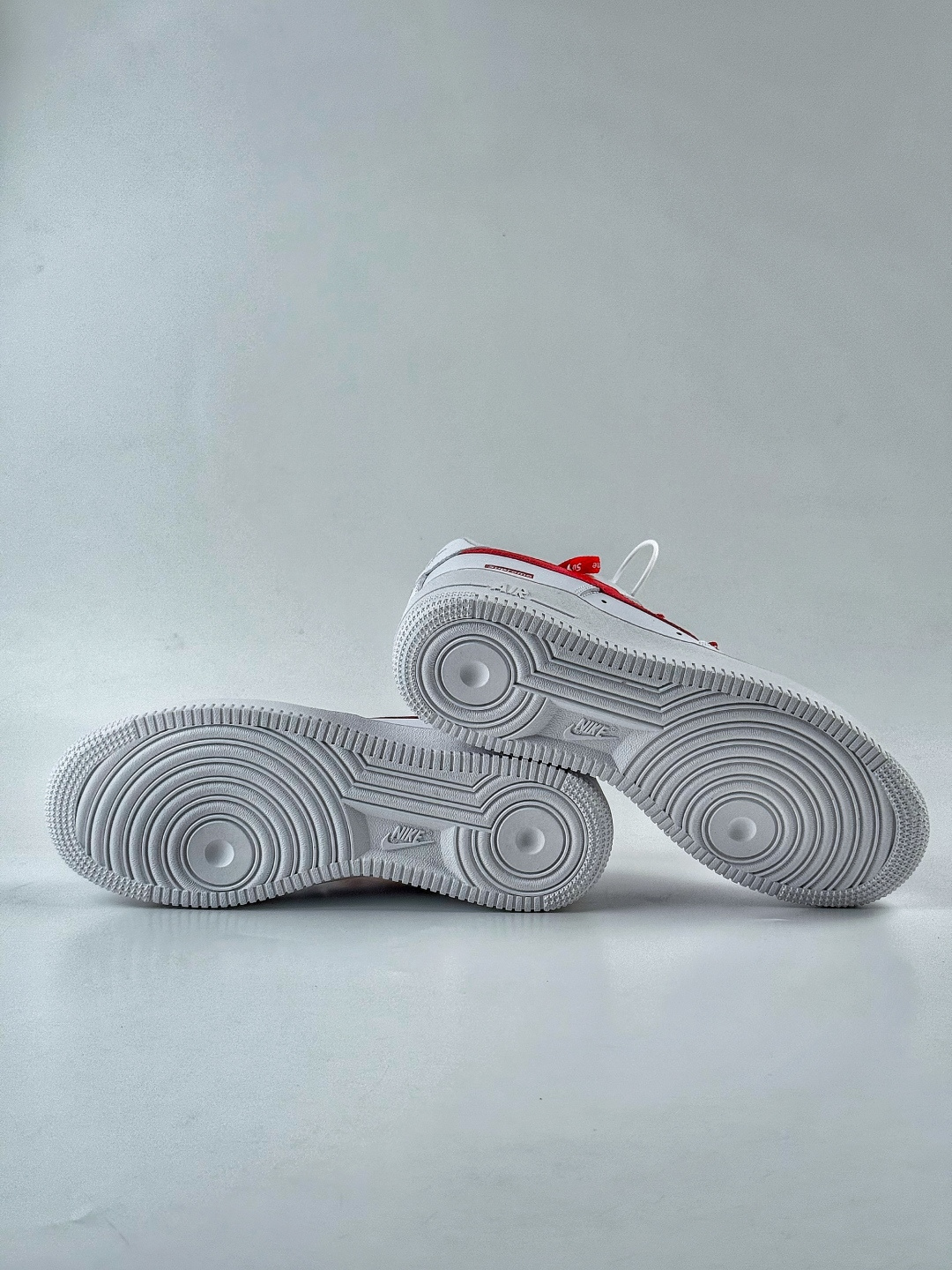 220 Nike Air Force 1 Low 07 x Superme 白红绑带 UP9225-101