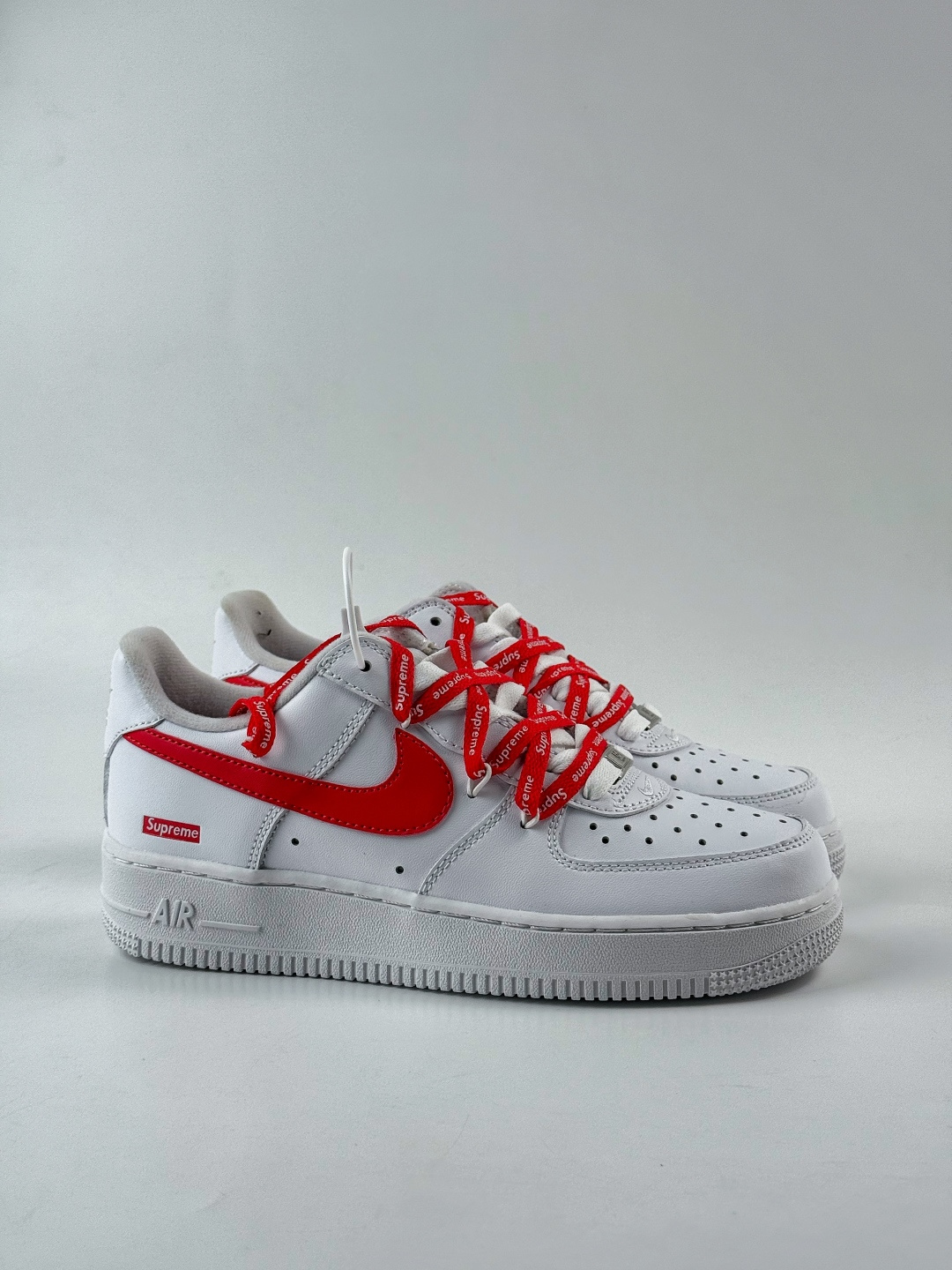 220 Nike Air Force 1 Low 07 x Superme 白红绑带 UP9225-101