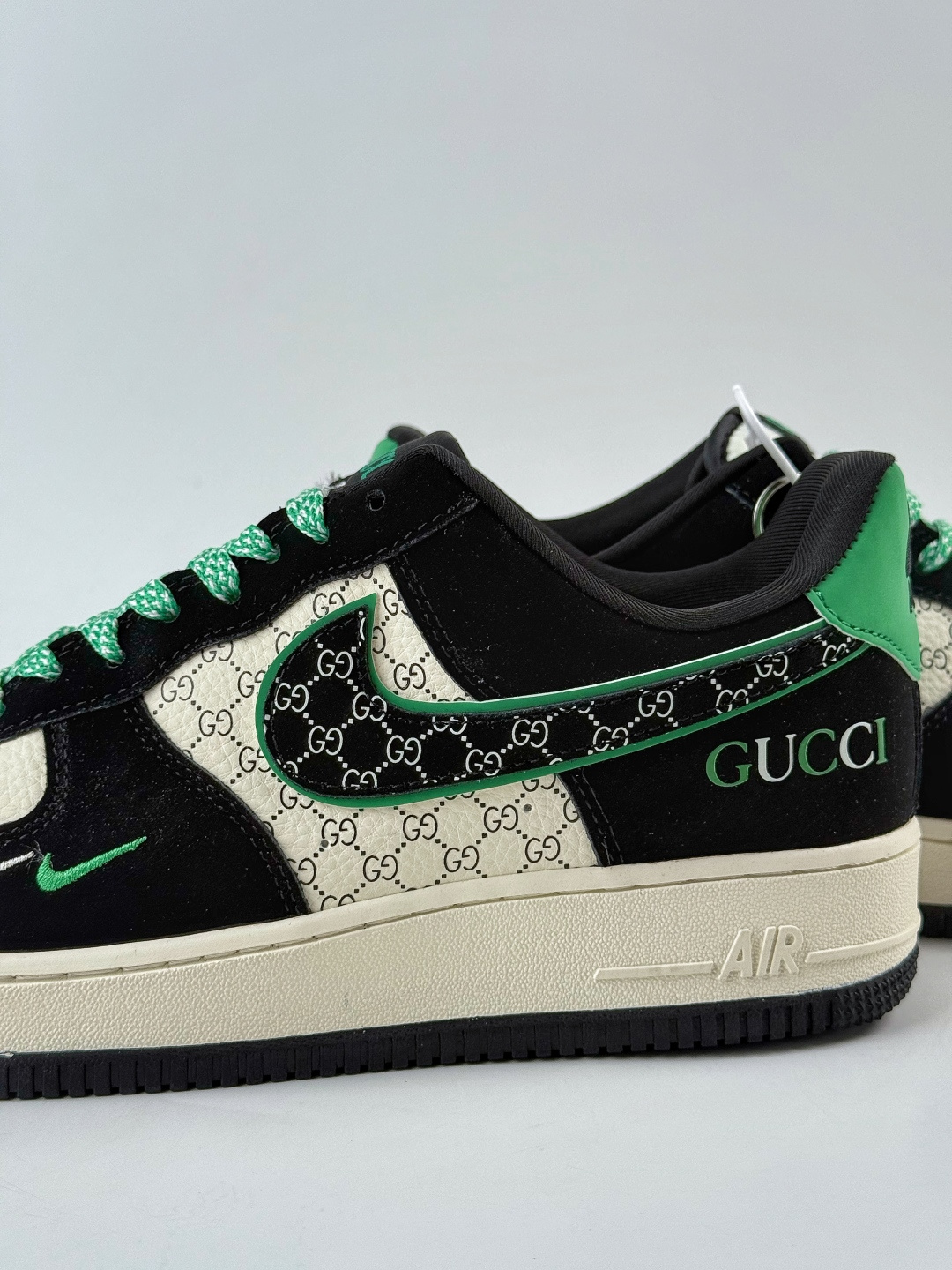 210 Nike Air Force 1 Low 07 x GUCCI 黑白绿双小勾满天星 KJ1688-024