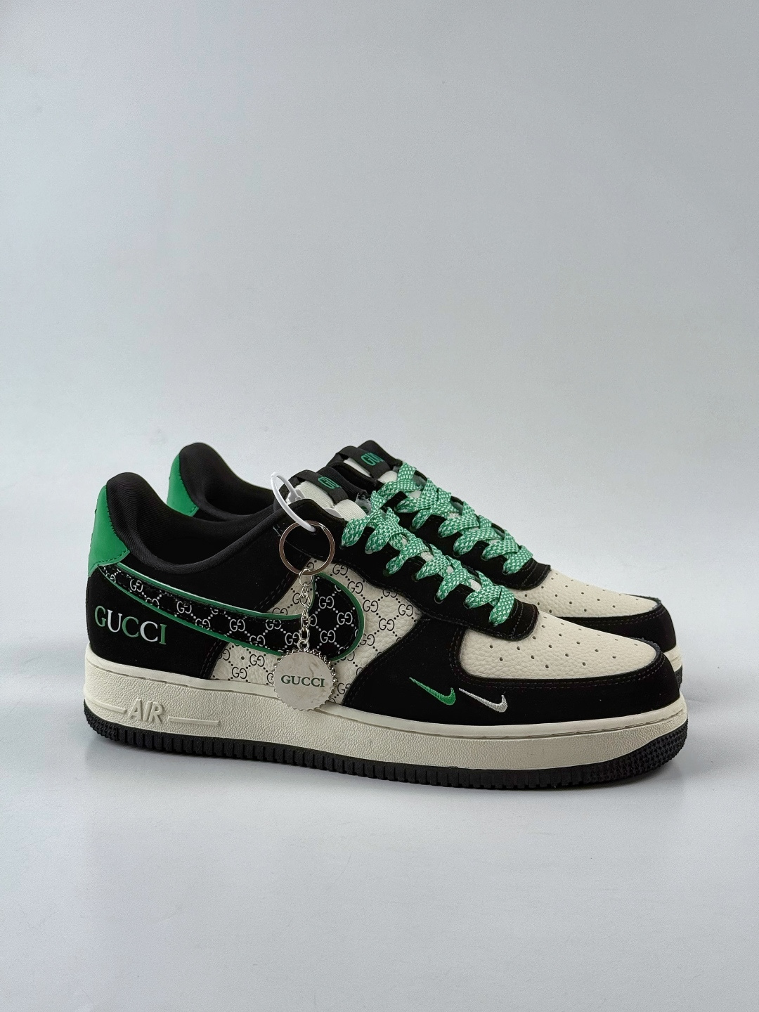 210 Nike Air Force 1 Low 07 x GUCCI 黑白绿双小勾满天星 KJ1688-024