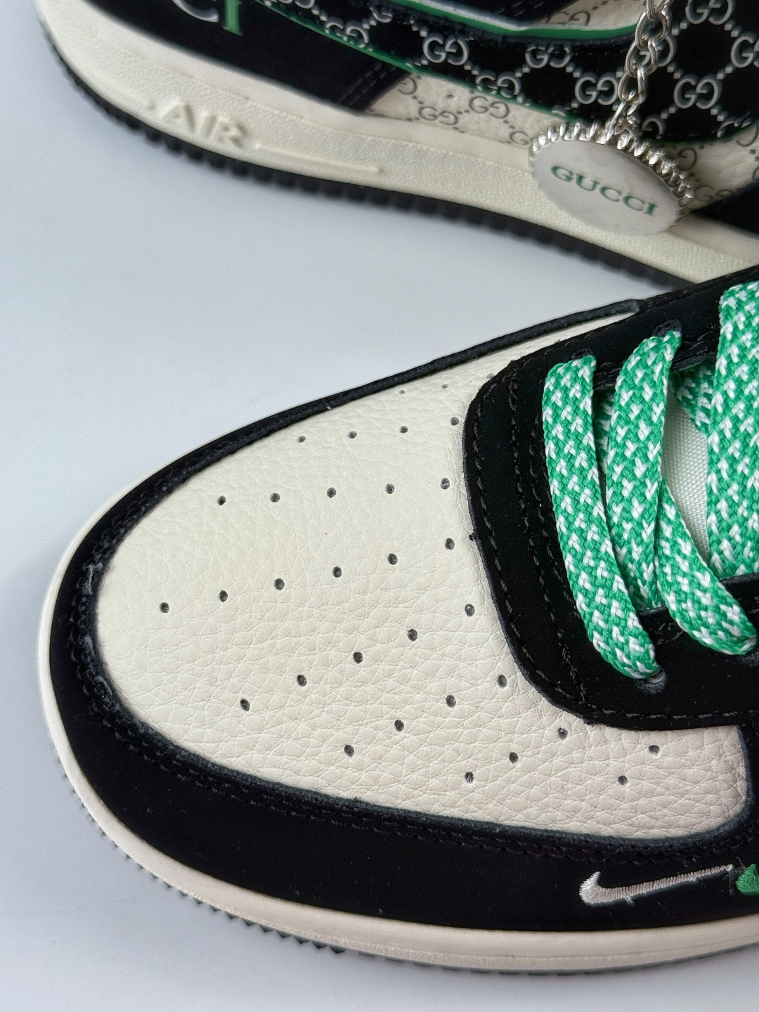 210 Nike Air Force 1 Low 07 x GUCCI 黑白绿双小勾满天星 KJ1688-024