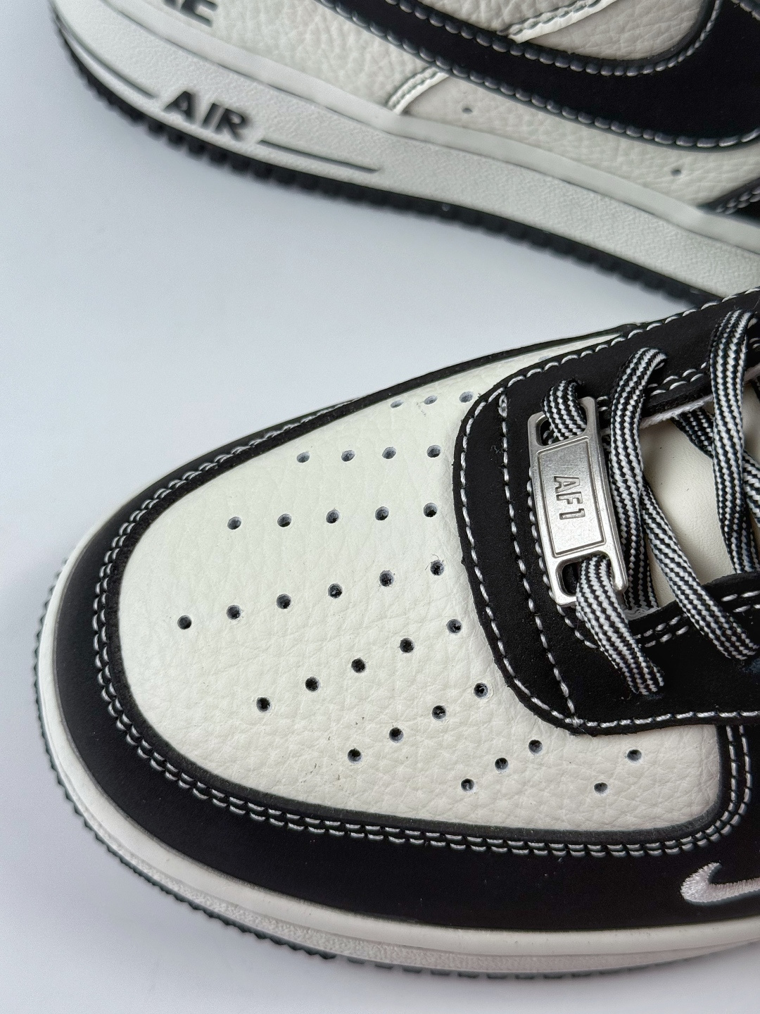 210 Nike Air Force 1 Low 07 白黑小勾 低帮空军 NH0601-574