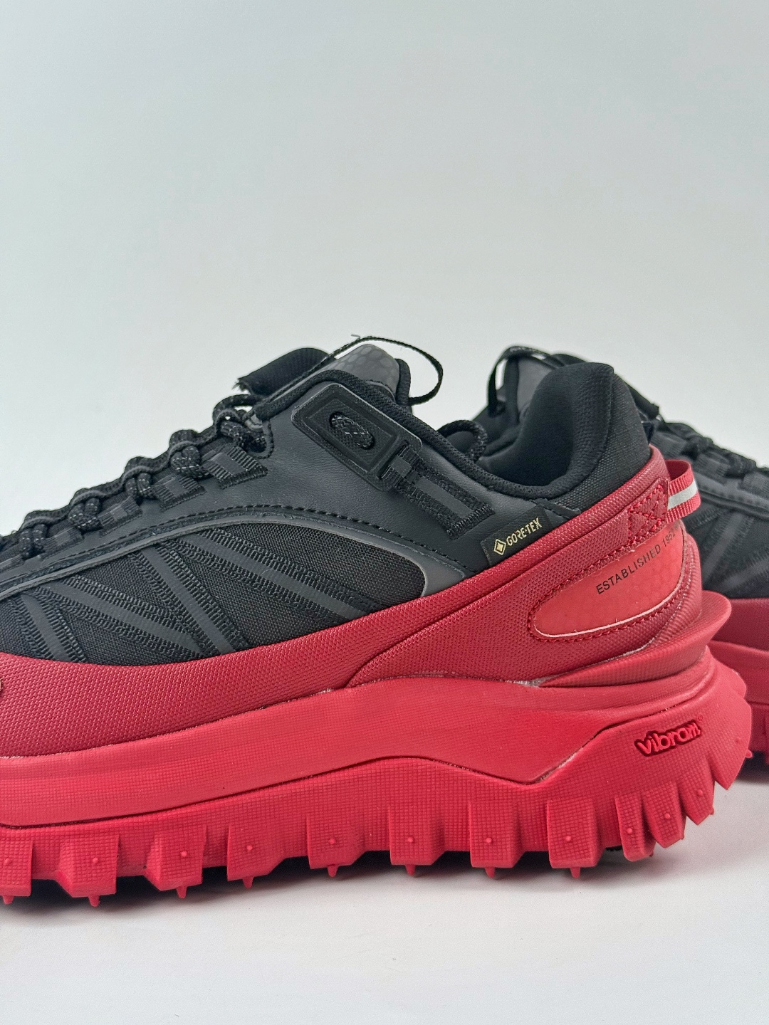 Moncler 蒙口 Trailgrip GTX 厚底系带耐磨低帮运动休闲鞋