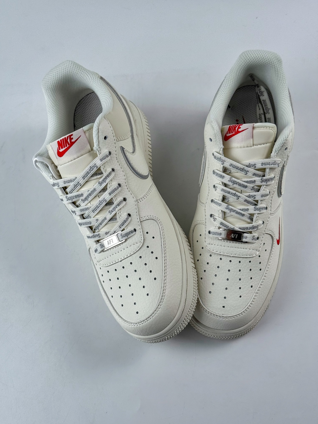 Nike Air Force 1 Low 07 x Superme 白红小勾 CS5288-052