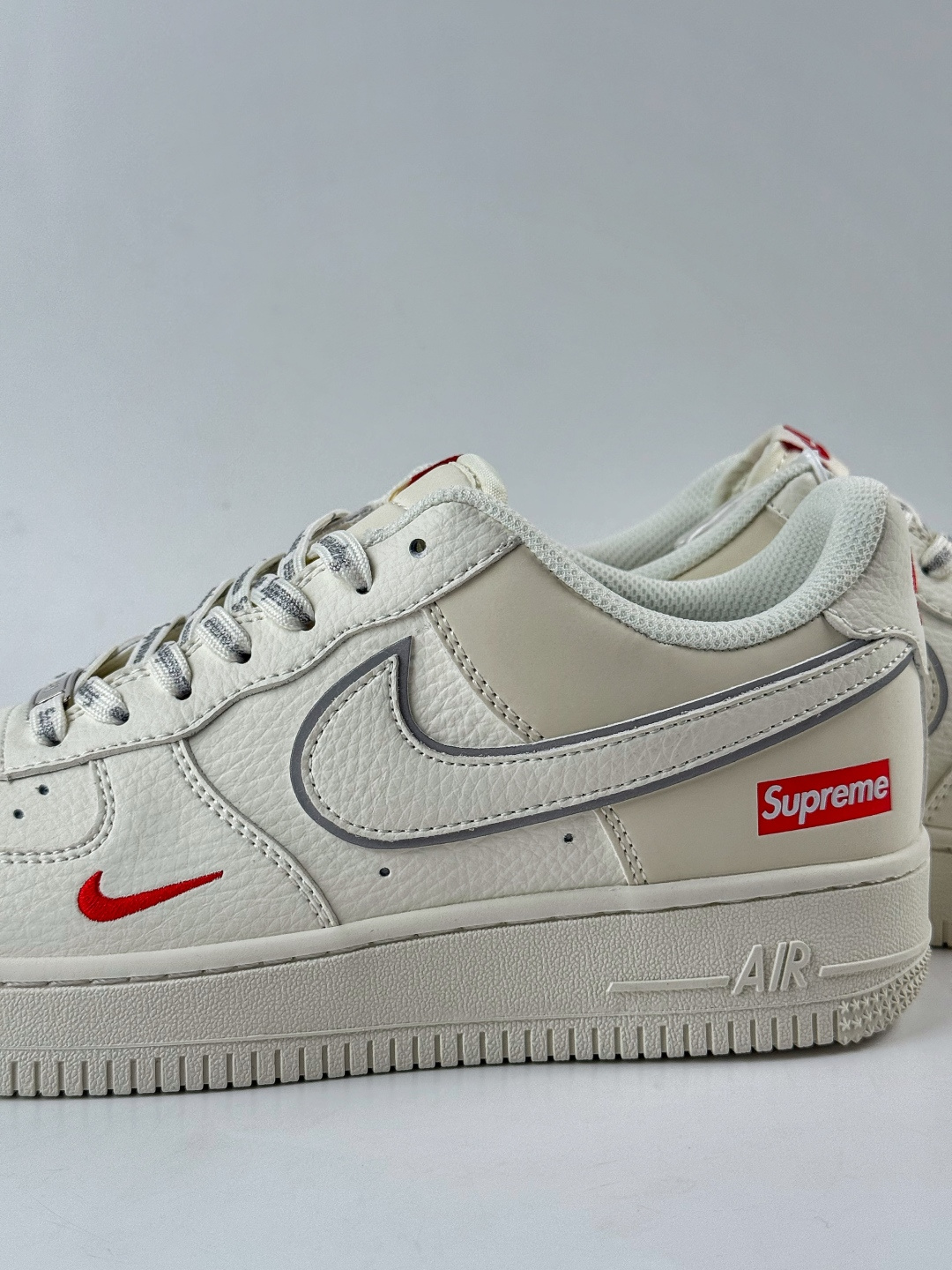 Nike Air Force 1 Low 07 x Superme 白红小勾 CS5288-052