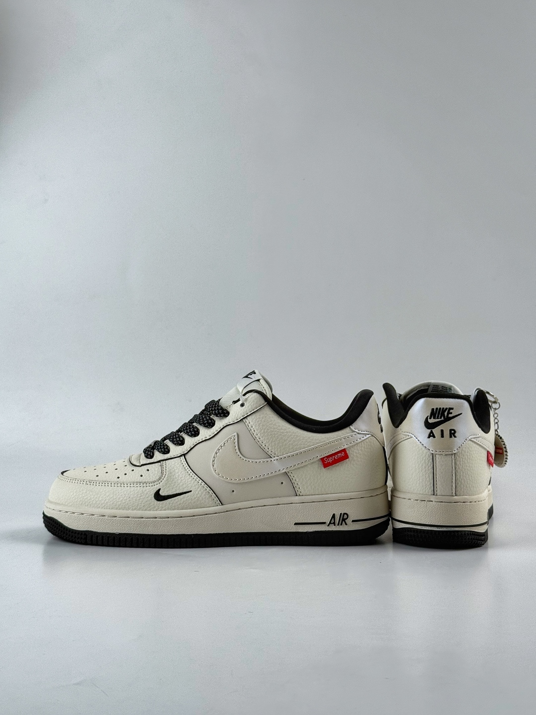 Nike Air Force 1 Low 07 x Superme 白黑小勾满天星 XX3168-220