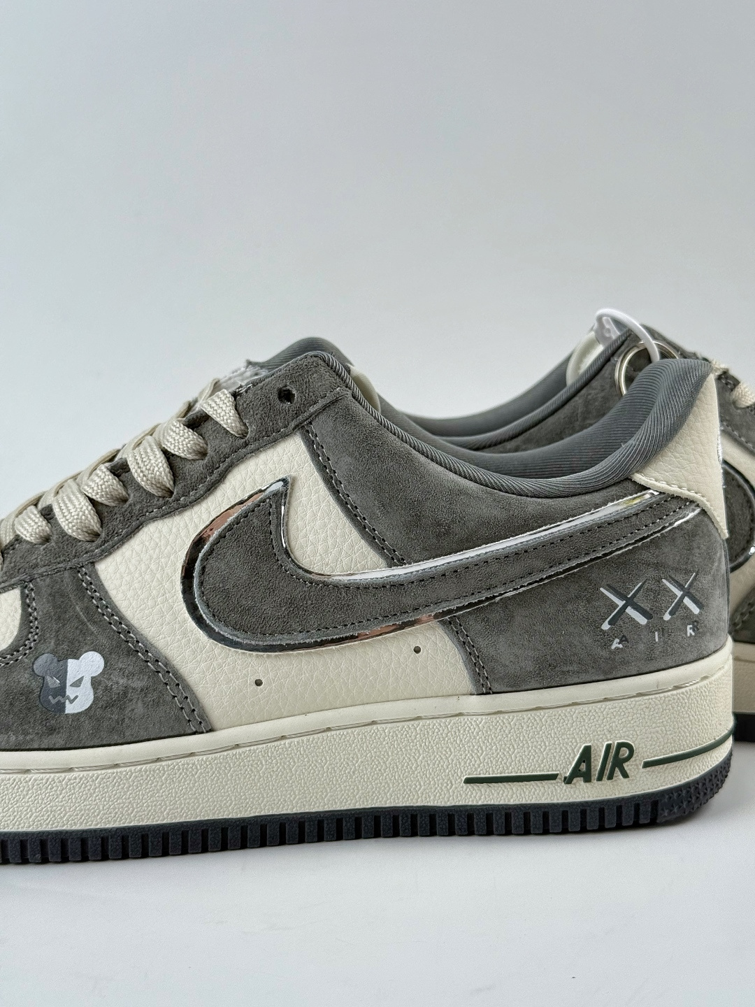 Nike Air Force 1 Low 07 暴力熊 灰白小勾 SY1388-004