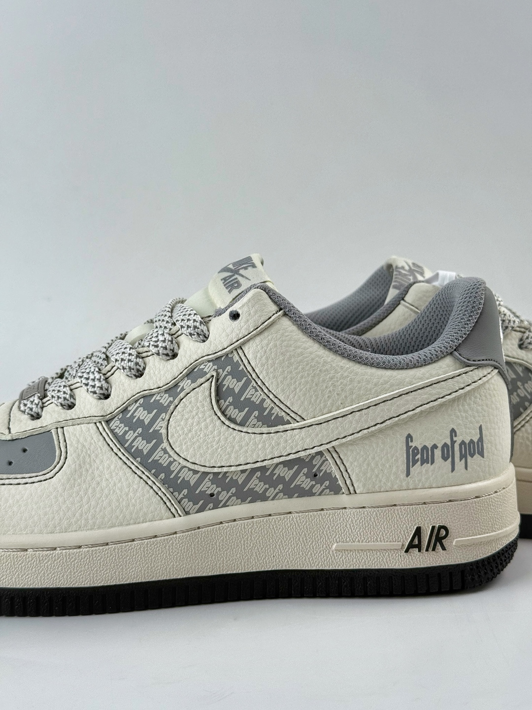 Nike Air Force 1 Low 07 x Fear of God 白灰满天星 JP8028-008