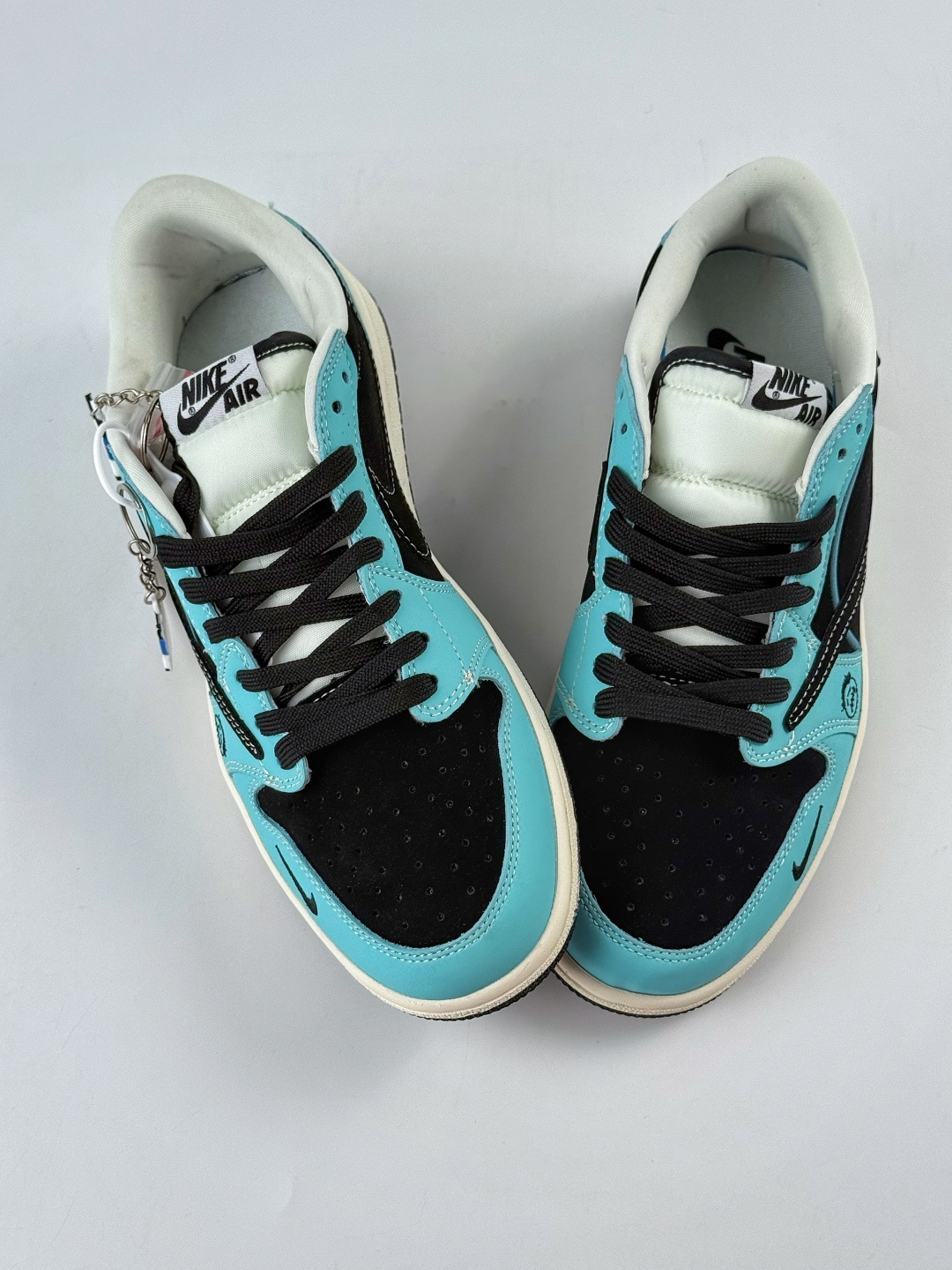 Travis Scott x Nike Air Jordan 1 Low x Stussy Air Jordan 1 Low 反转蓝黑小勾倒钩 纯原版本 DD7866-103-莆田鞋,莆田鞋货源,高仿鞋,高仿鞋货源,安福档口,莆田高仿鞋,莆田鞋批发,高仿鞋批发,莆田高仿运动鞋,高仿运动鞋,莆田运动鞋 Travis Scott x Nike Air Jordan 1 Low x Stussy Air Jordan 1 Low 反转蓝黑小勾倒钩 纯原版本 DD7866-103