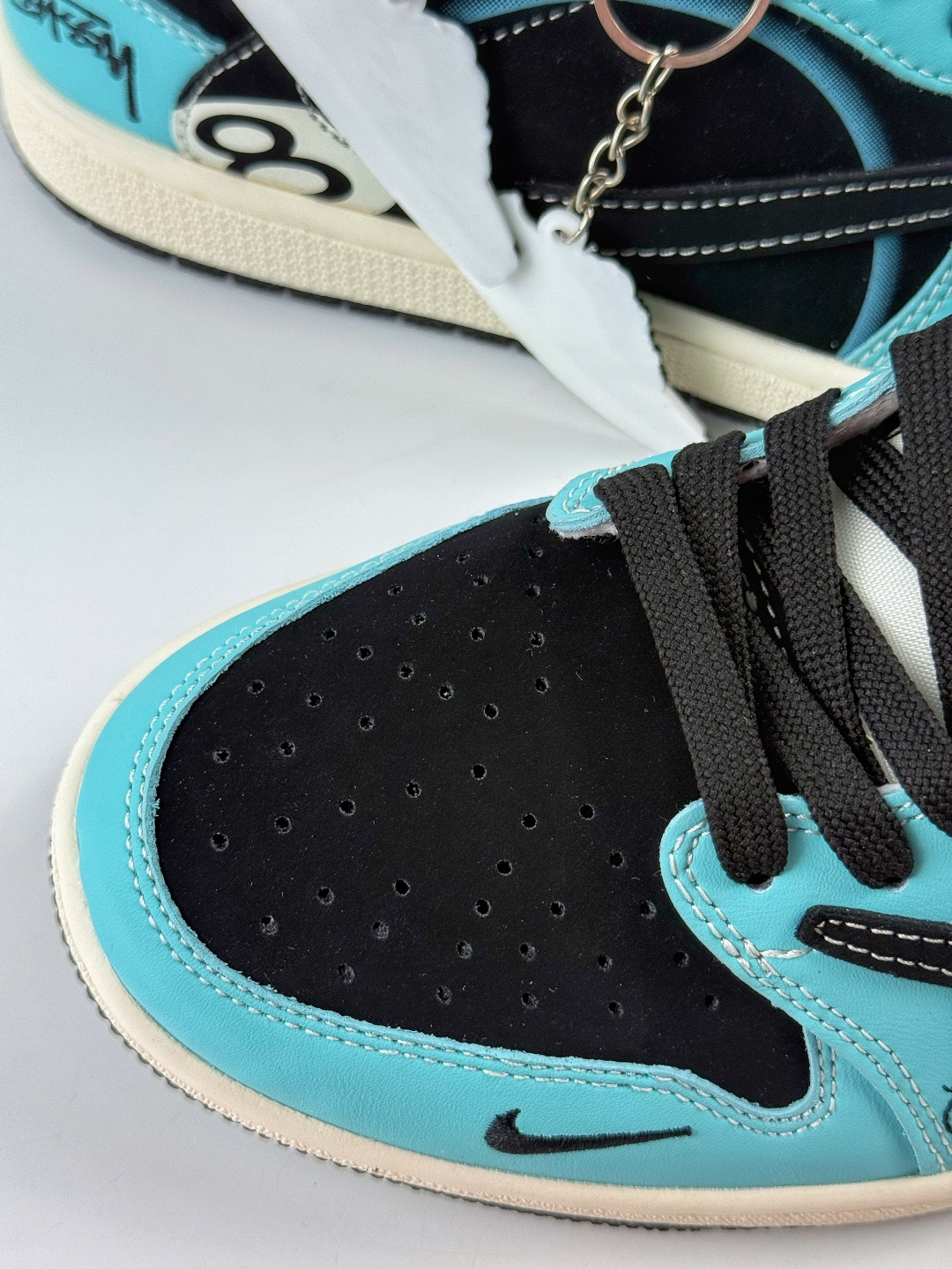 Travis Scott x Nike Air Jordan 1 Low x Stussy Air Jordan 1 Low 反转蓝黑小勾倒钩 纯原版本 DD7866-103-莆田鞋,莆田鞋货源,高仿鞋,高仿鞋货源,安福档口,莆田高仿鞋,莆田鞋批发,高仿鞋批发,莆田高仿运动鞋,高仿运动鞋,莆田运动鞋 Travis Scott x Nike Air Jordan 1 Low x Stussy Air Jordan 1 Low 反转蓝黑小勾倒钩 纯原版本 DD7866-103