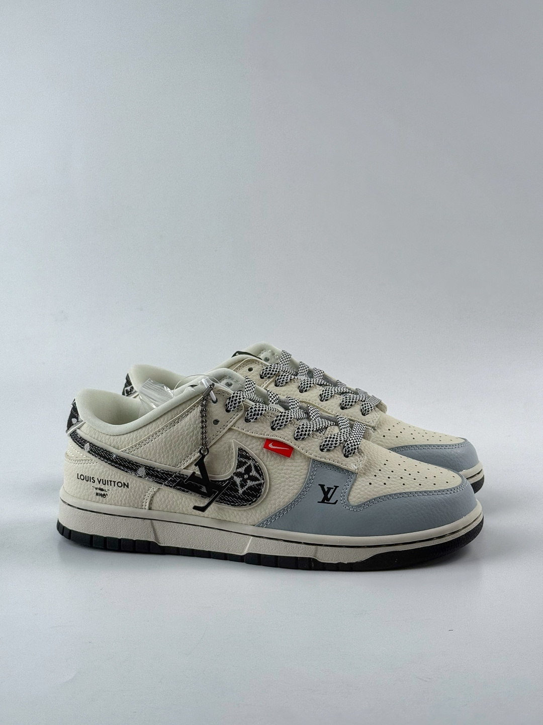 230 Nike SB Dunk Low x Louis Vuitton 灰白满天星 DN3168-002
