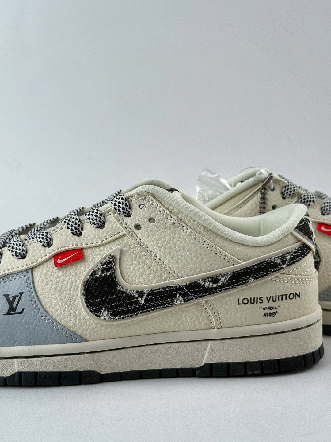 230 Nike SB Dunk Low x Louis Vuitton 灰白满天星 DN3168-002