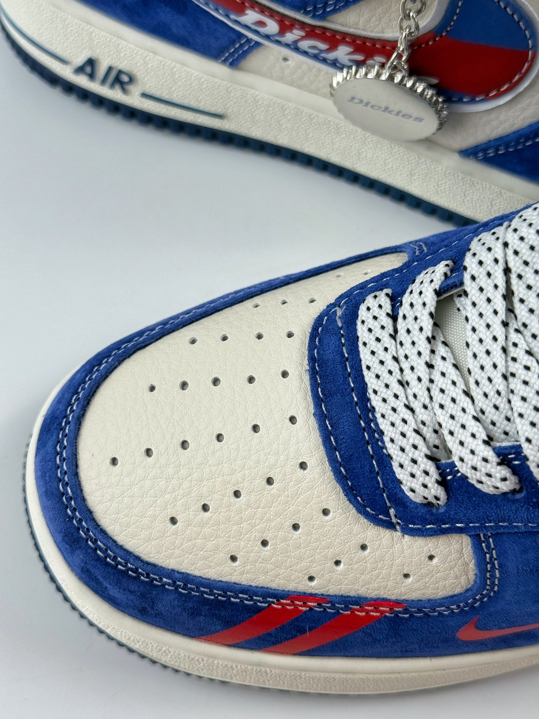 Nike Air Force 1 Low 07 x DICKIES 蓝白小勾满天星 SY1388-006-莆田鞋,莆田鞋货源,高仿鞋,高仿鞋货源,安福档口,莆田高仿鞋,莆田鞋批发,高仿鞋批发,莆田高仿运动鞋,高仿运动鞋,莆田运动鞋 Nike Air Force 1 Low 07 x DICKIES 蓝白小勾满天星 SY1388-006