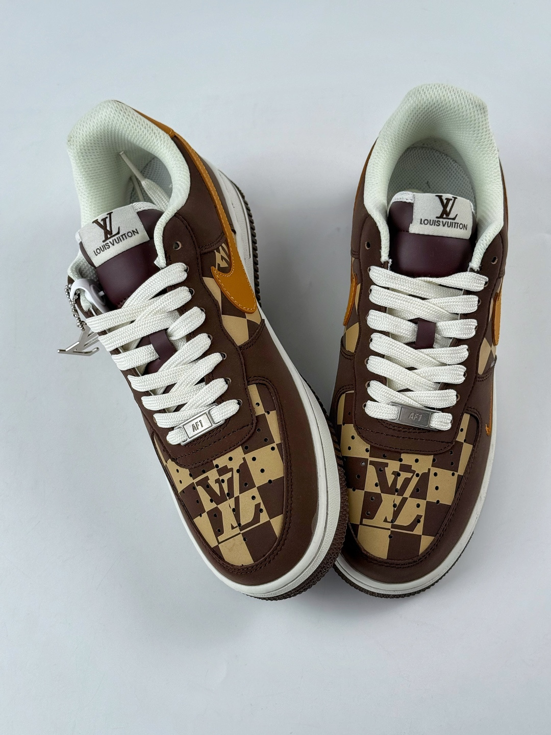 Nike Air Force 1 Low 07 x Louis Vuitton 棕白小勾 NH0601-576 Nike Air Force 1 Low 07 x Louis Vuitton 棕白小勾 NH0601-576