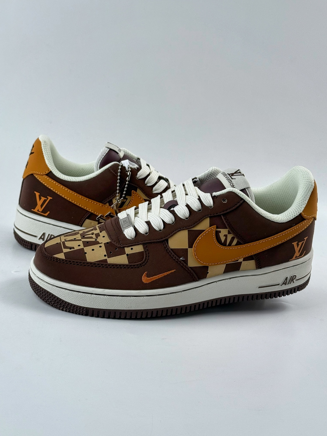 Nike Air Force 1 Low 07 x Louis Vuitton 棕白小勾 NH0601-576 Nike Air Force 1 Low 07 x Louis Vuitton 棕白小勾 NH0601-576