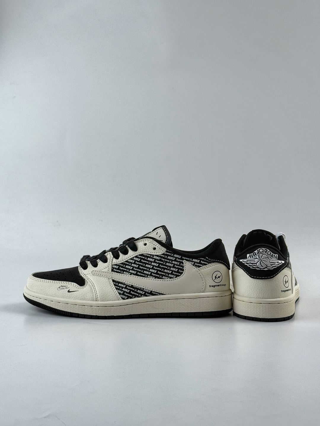 Travis Scott x Nike Air Jordan 1 Low x Fragment Design Air Jordan 1 Low 反转白黑小勾闪电倒钩 纯原版本 XD0798-311 Travis Scott x Nike Air Jordan 1 Low x Fragment Design Air Jordan 1 Low 反转白黑小勾闪电倒钩 纯原版本 XD0798-311