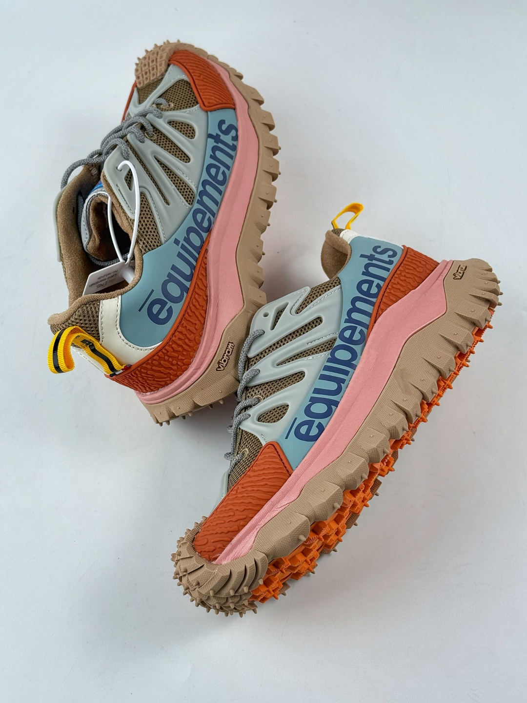 270 Moncler 蒙口 Trailgrip GTX 厚底系带耐磨低帮运动休闲鞋-Chinese UA Cheap High Quatity Brand Clothes Bags handbags Sneakers wholesale wholesaler seller from China Factory suppliers Fashion Clothing Shoes best Quality Beautiful Price 270 Moncler 蒙口 Trailgrip GTX 厚底系带耐磨低帮运动休闲鞋