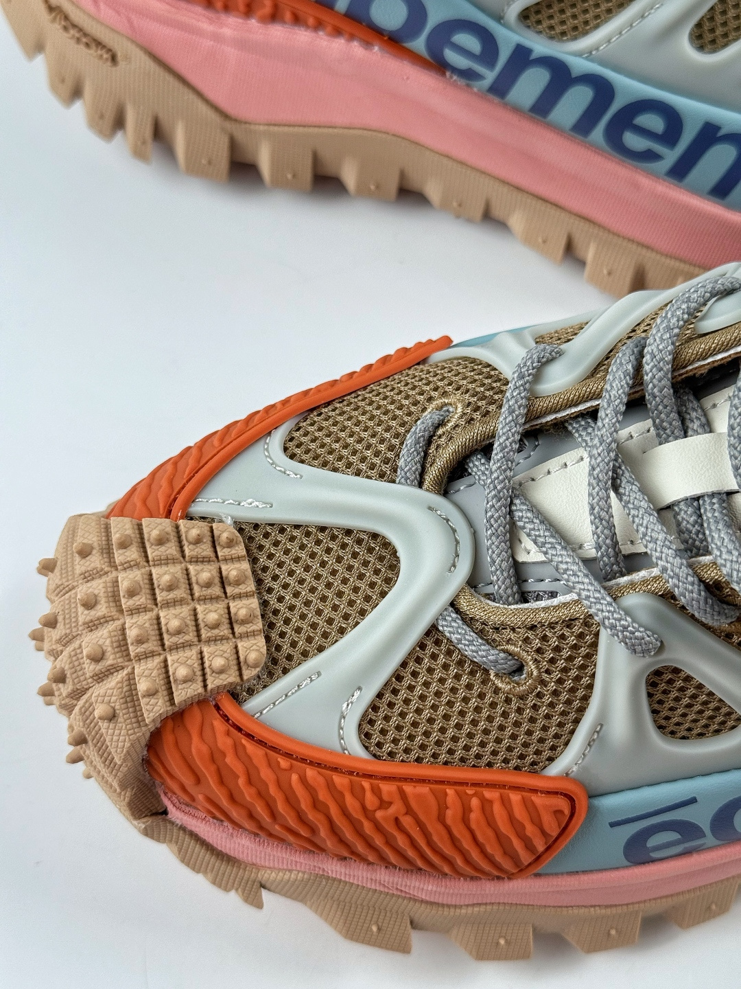 270 Moncler 蒙口 Trailgrip GTX 厚底系带耐磨低帮运动休闲鞋-Chinese UA Cheap High Quatity Brand Clothes Bags handbags Sneakers wholesale wholesaler seller from China Factory suppliers Fashion Clothing Shoes best Quality Beautiful Price 270 Moncler 蒙口 Trailgrip GTX 厚底系带耐磨低帮运动休闲鞋