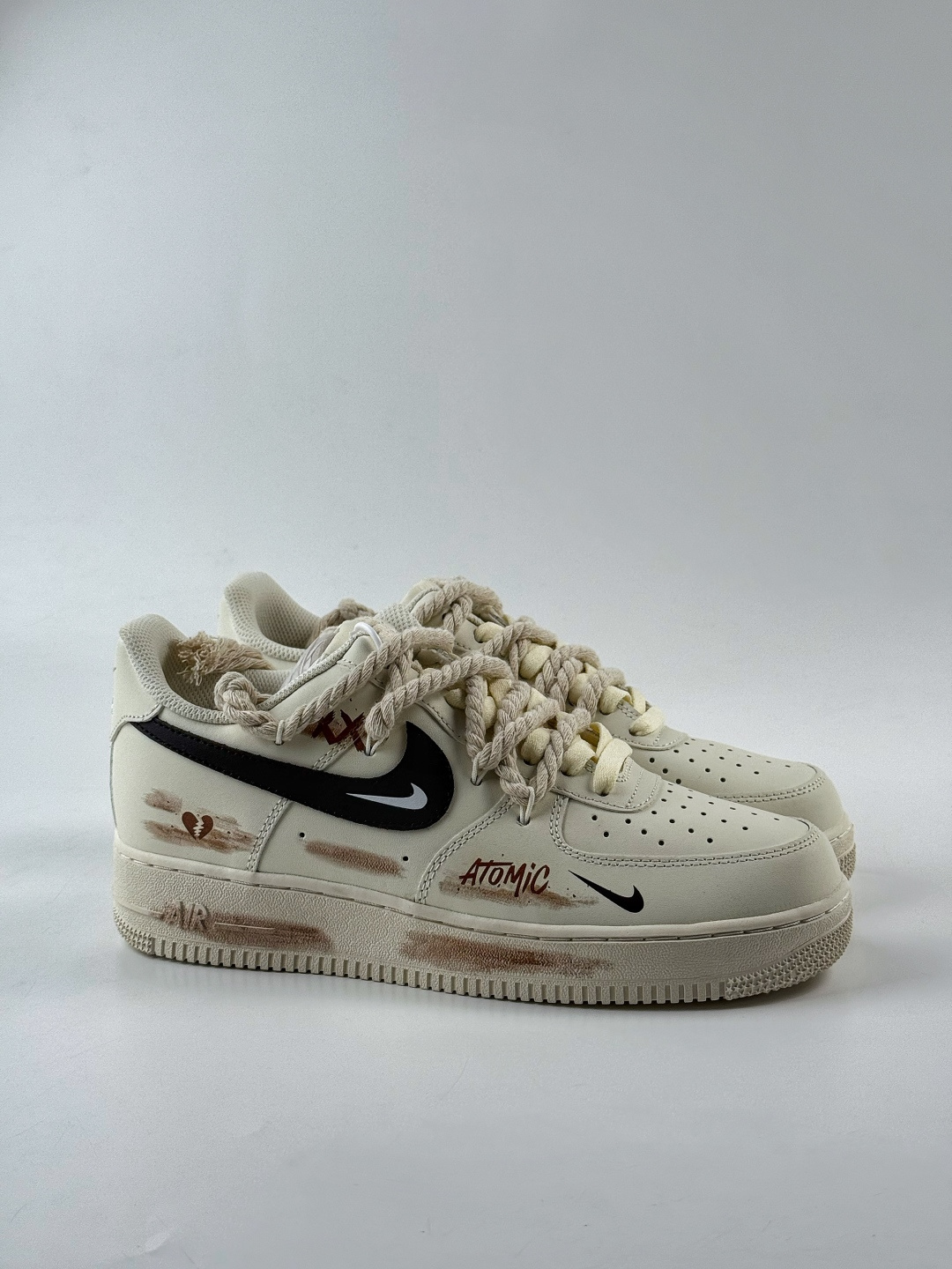 Nike Air Force 1 Low 07 氧化浸染 棕色涂鸦 米白小勾 CD6951-153-莆田鞋,莆田鞋货源,高仿鞋,高仿鞋货源,安福档口,莆田高仿鞋,莆田鞋批发,高仿鞋批发,莆田高仿运动鞋,高仿运动鞋,莆田运动鞋 Nike Air Force 1 Low 07 氧化浸染 棕色涂鸦 米白小勾 CD6951-153