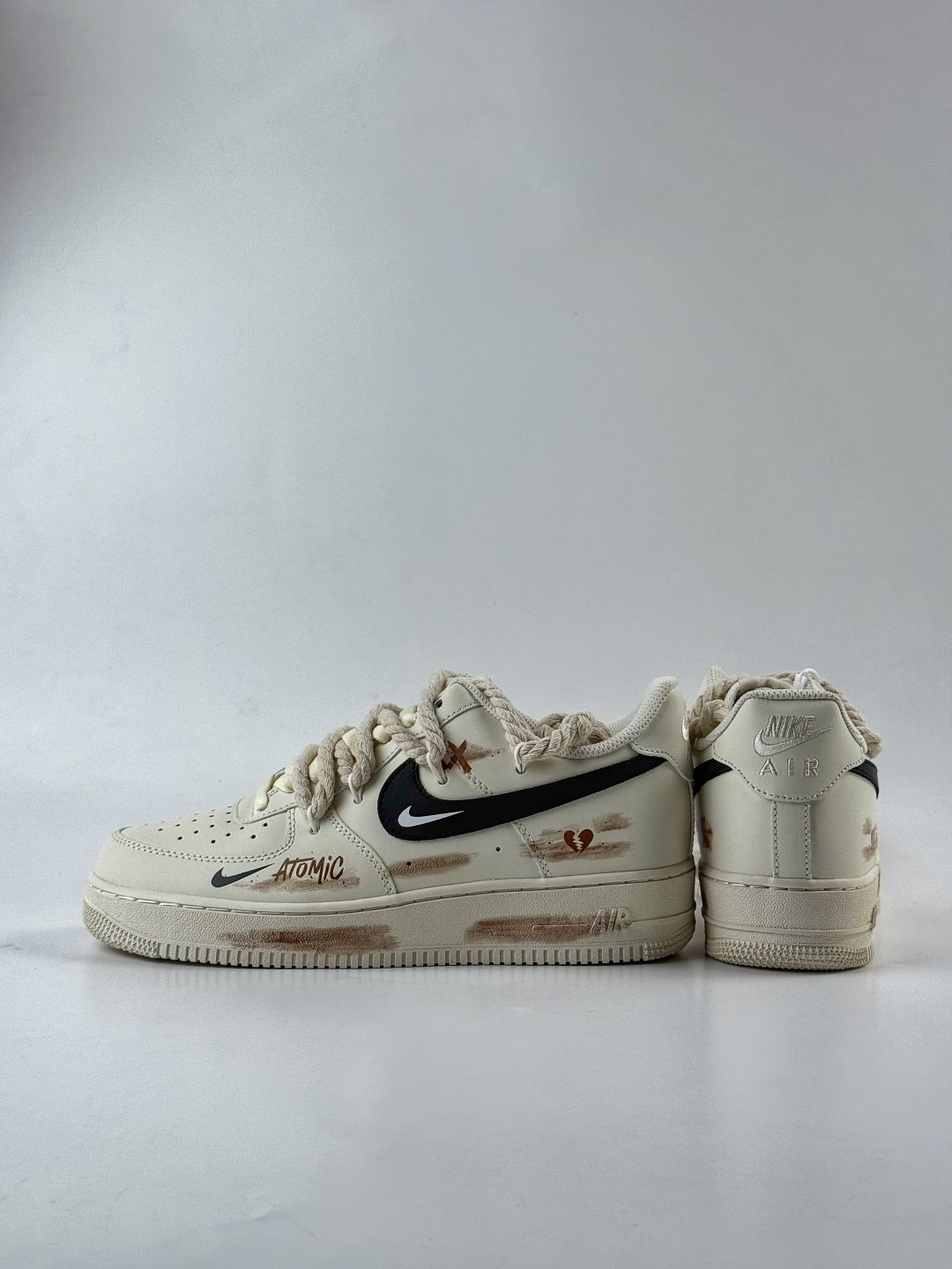 Nike Air Force 1 Low 07 氧化浸染 棕色涂鸦 米白小勾 CD6951-153-莆田鞋,莆田鞋货源,高仿鞋,高仿鞋货源,安福档口,莆田高仿鞋,莆田鞋批发,高仿鞋批发,莆田高仿运动鞋,高仿运动鞋,莆田运动鞋 Nike Air Force 1 Low 07 氧化浸染 棕色涂鸦 米白小勾 CD6951-153