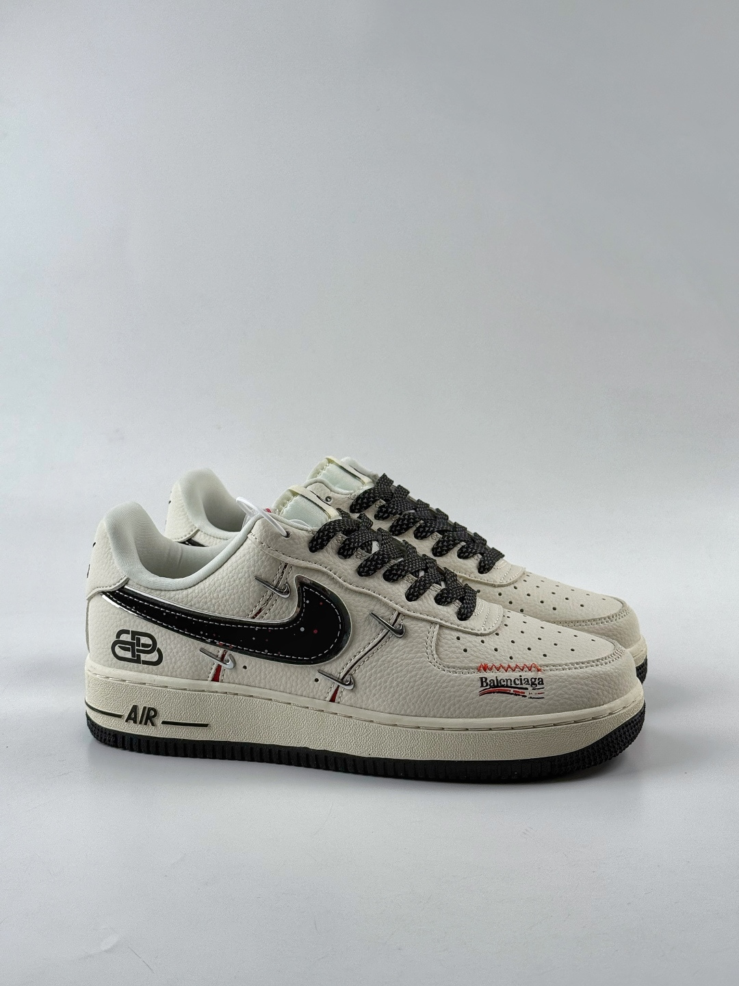 220 Nike Air Force 1 Low 07 x Balenciaga 白黑四小勾满天星 DD1928-309