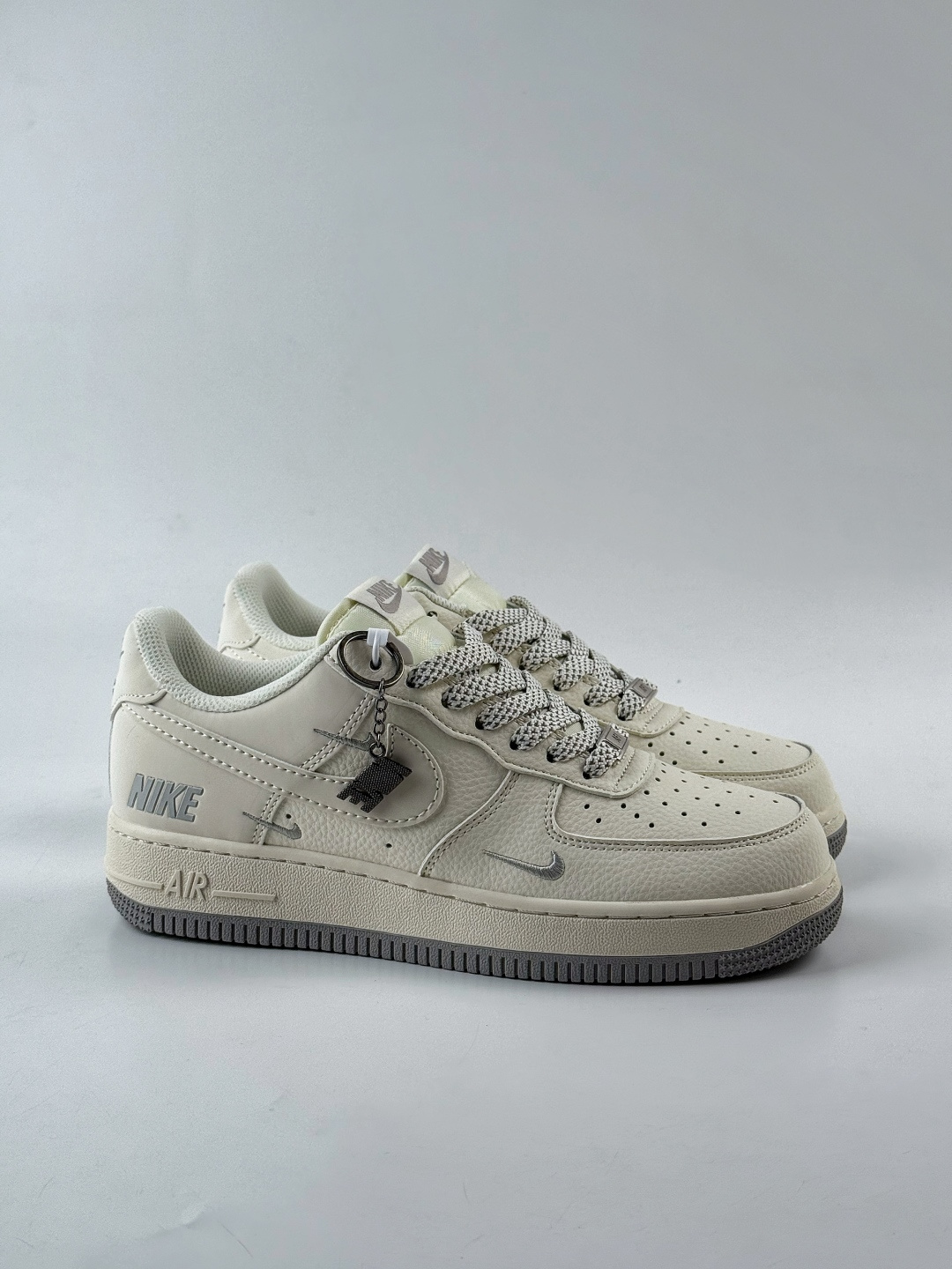 Nike Air Force 1 Low 07 x NIKE 白灰三小勾满天星 XX3168-185