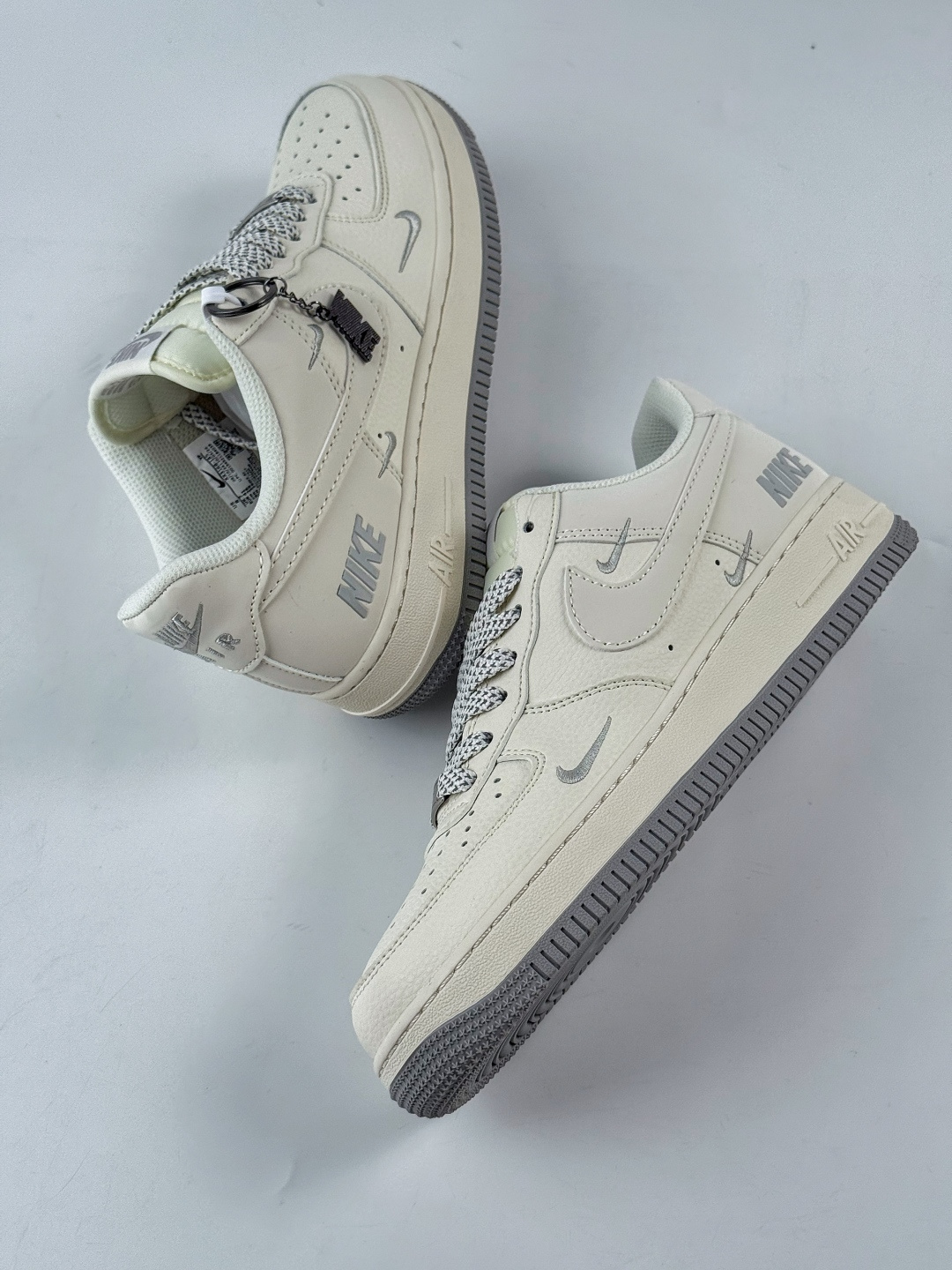 Nike Air Force 1 Low 07 x NIKE 白灰三小勾满天星 XX3168-185