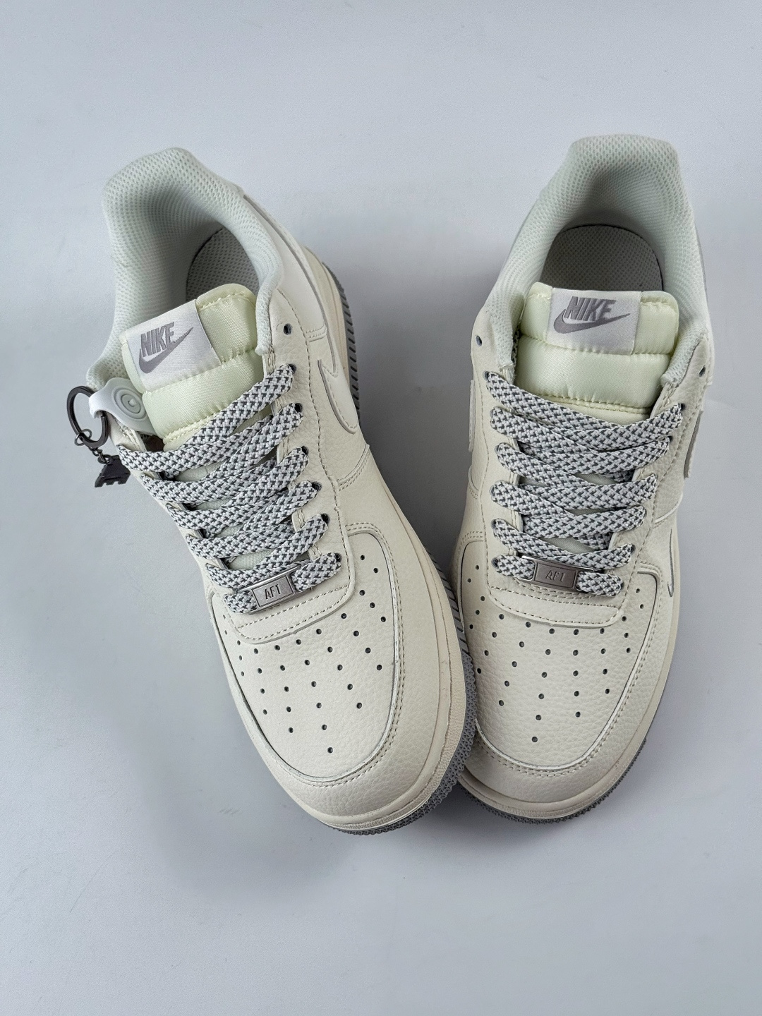 Nike Air Force 1 Low 07 x NIKE 白灰三小勾满天星 XX3168-185